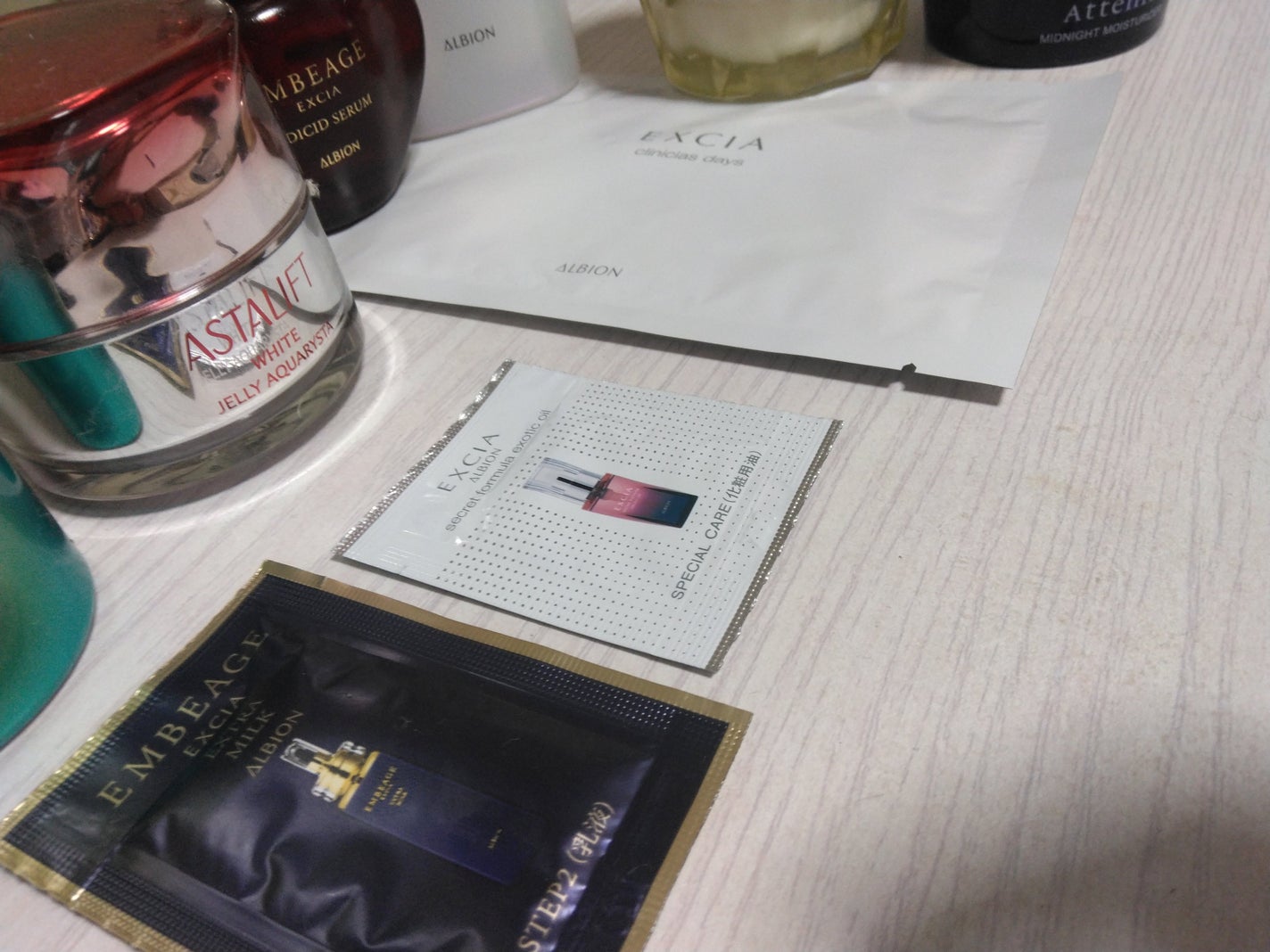 アスタリフト ホワイト ジェリー アクアリスタ/アスタリフト/美容液を使ったクチコミ(2枚目)