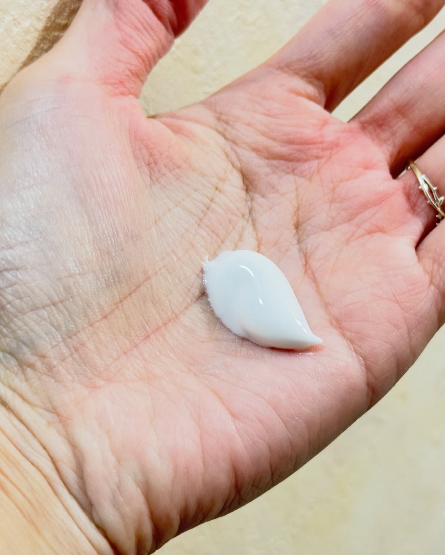 ミルキィグロスジェル/Me&Her/ヘアジェルを使ったクチコミ（2枚目）