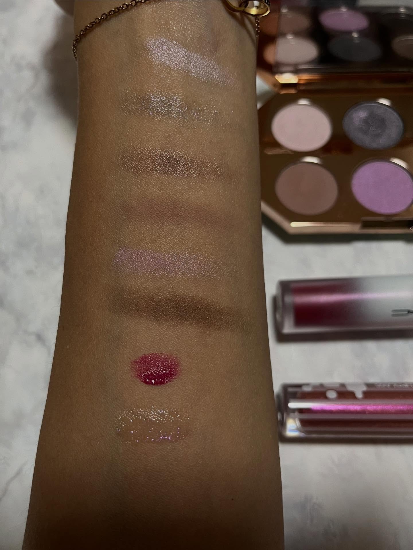 ストロボ ビーム リキッド ブラッシュ グッド バイブス/M・A・C/リキッドチークを使ったクチコミ（2枚目）