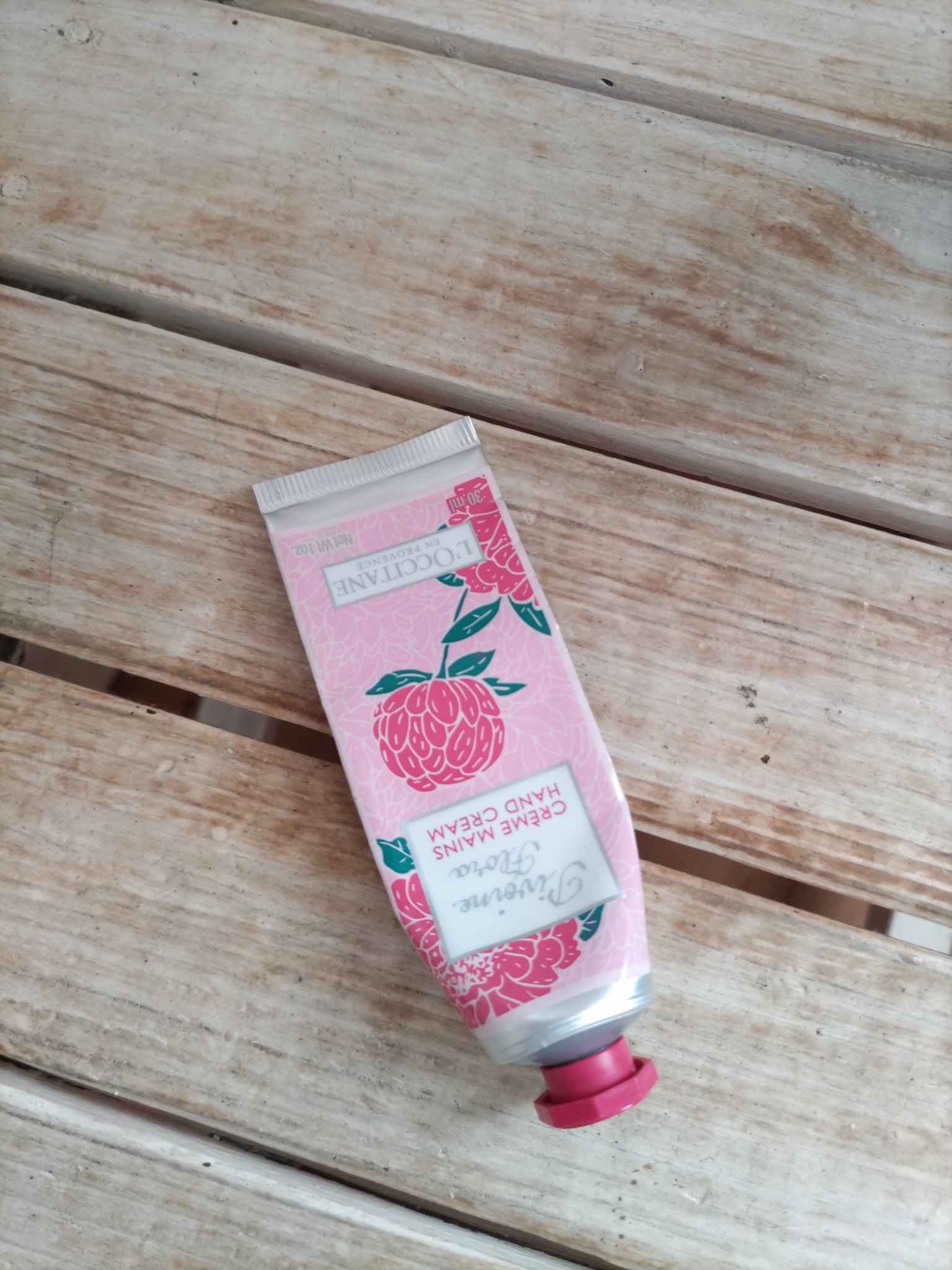 ピオニー フェアリーハンドクリーム/L'OCCITANE/ハンドクリームを使ったクチコミ（1枚目）