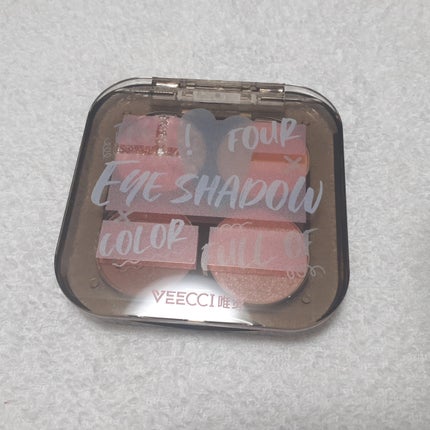 スカーレットハートシリーズ4色アイシャドウ/VEECCI/アイシャドウパレットを使ったクチコミ(2枚目)