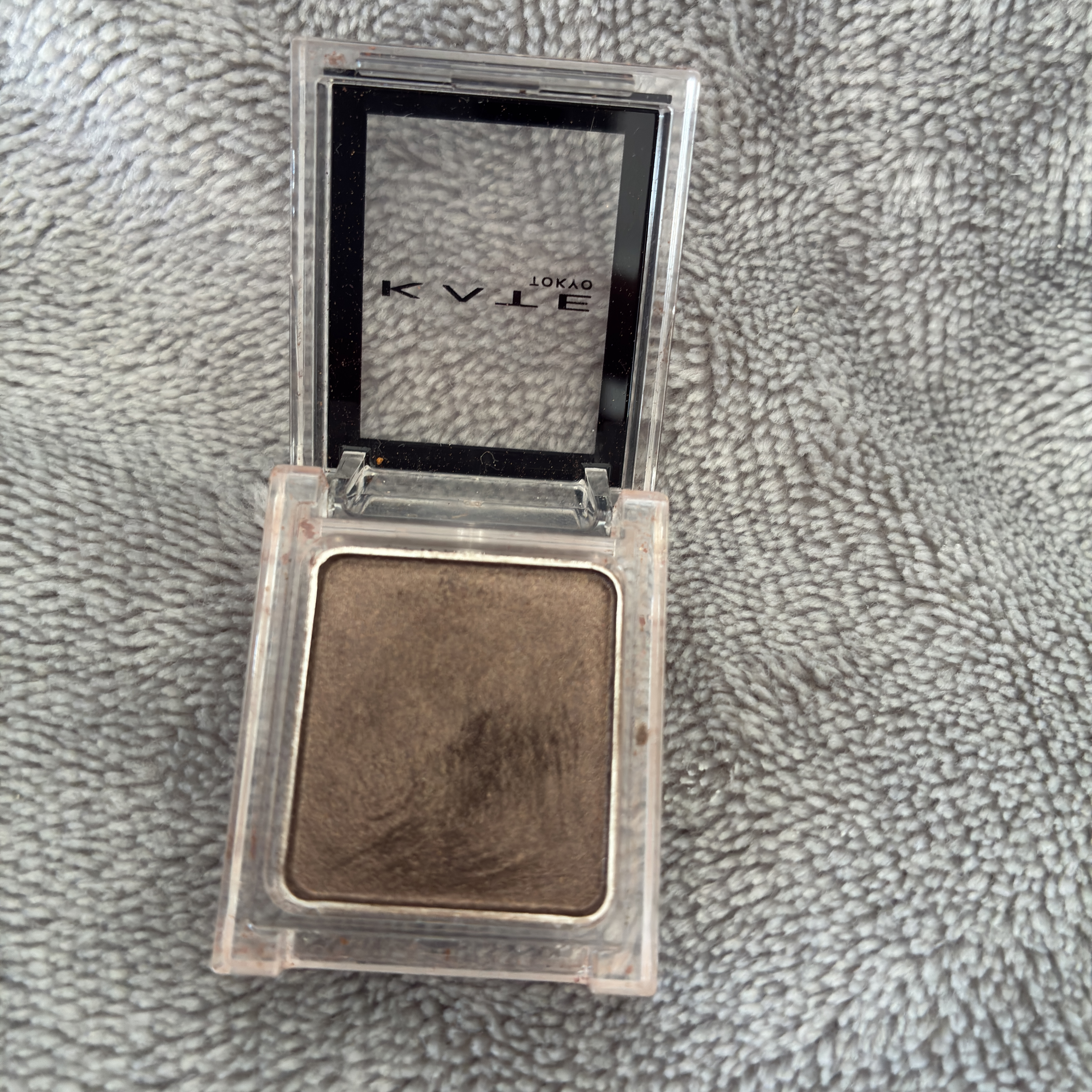 ケイト ザ アイカラー/KATE/単色アイシャドウを使ったクチコミ（2枚目）