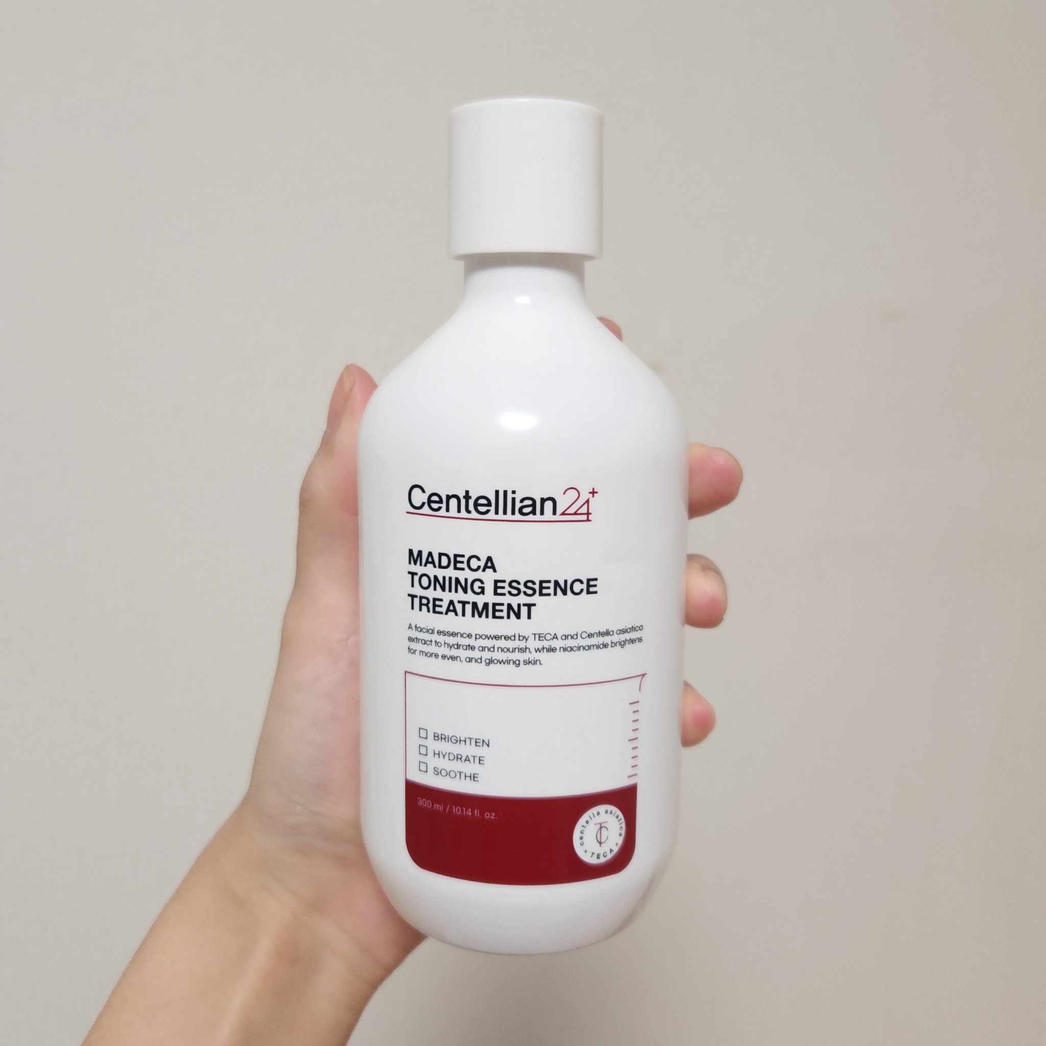 マデカ トーニング エッセンス トリートメント 300ml/センテリアン24/化粧水を使ったクチコミ（1枚目）