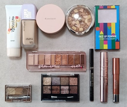 カラーバースト ラッカー バーム/REVLON/口紅を使ったクチコミ(8枚目)