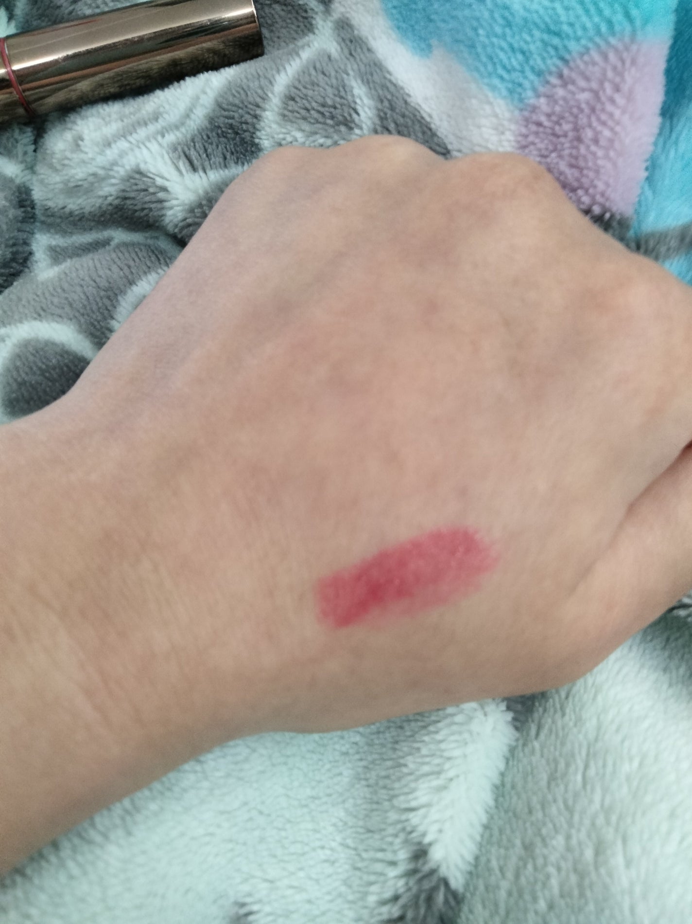 シアーアクアスティックリップス/LUNASOL/口紅を使ったクチコミ(2枚目)