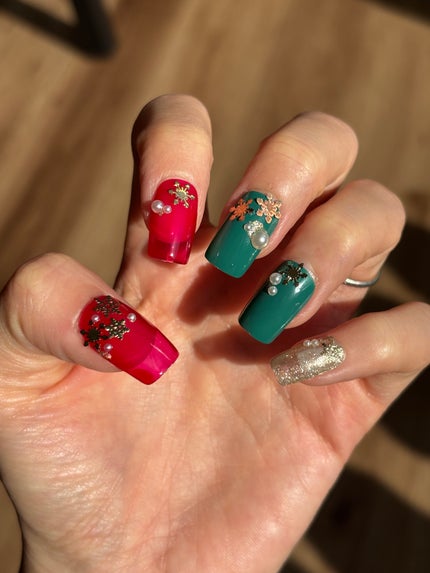 オハナ・マハロ フレグランスネイル 〈ピカケ アウリィ〉/OHANA MAHAALO/マニキュアを使ったクチコミ(2枚目)