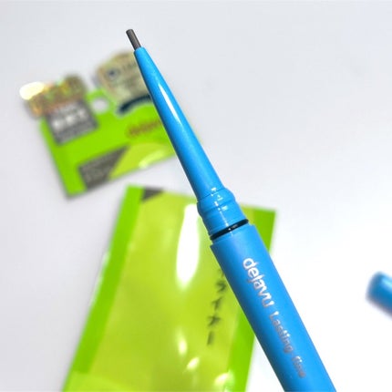 「密着アイライナー」極細クリームペンシル/デジャヴュ/ペンシルアイライナーを使ったクチコミ(1枚目)