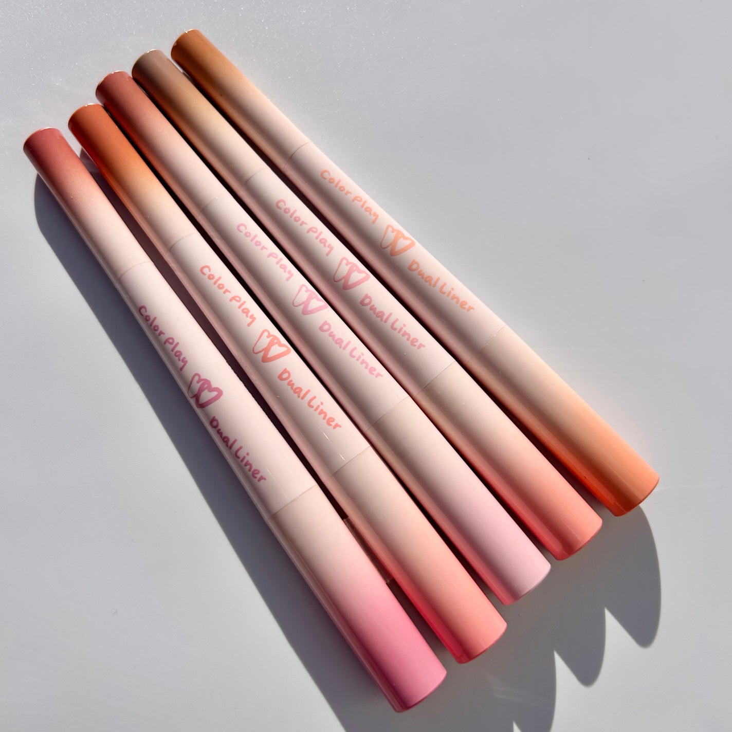 カラープレイデュアルライナー/2aN/スティックアイシャドウを使ったクチコミ(7枚目)