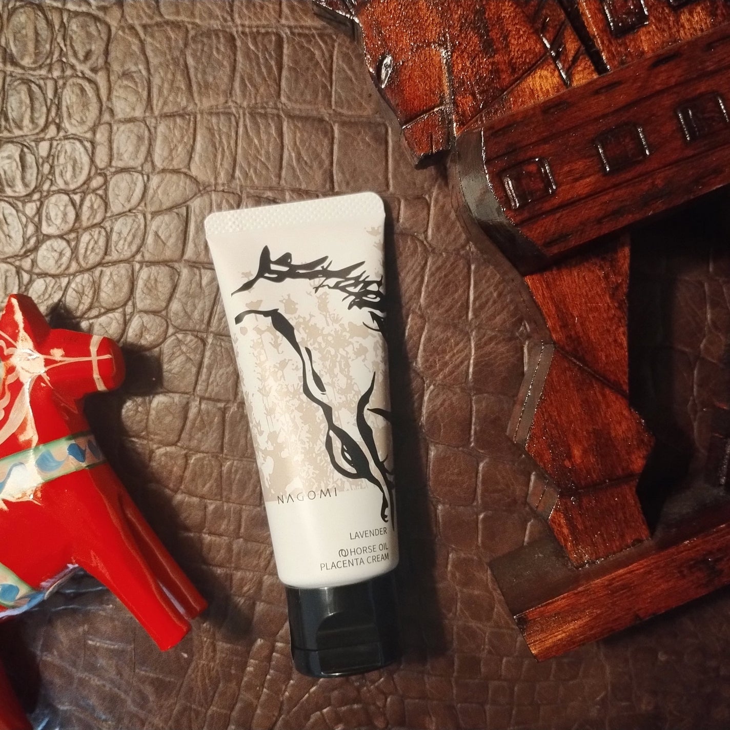 ⾺プラセンタエキス配合 ⾺油クリーム ラベンダーの⾹り/&NAGOMI/ボディクリームを使ったクチコミ(2枚目)