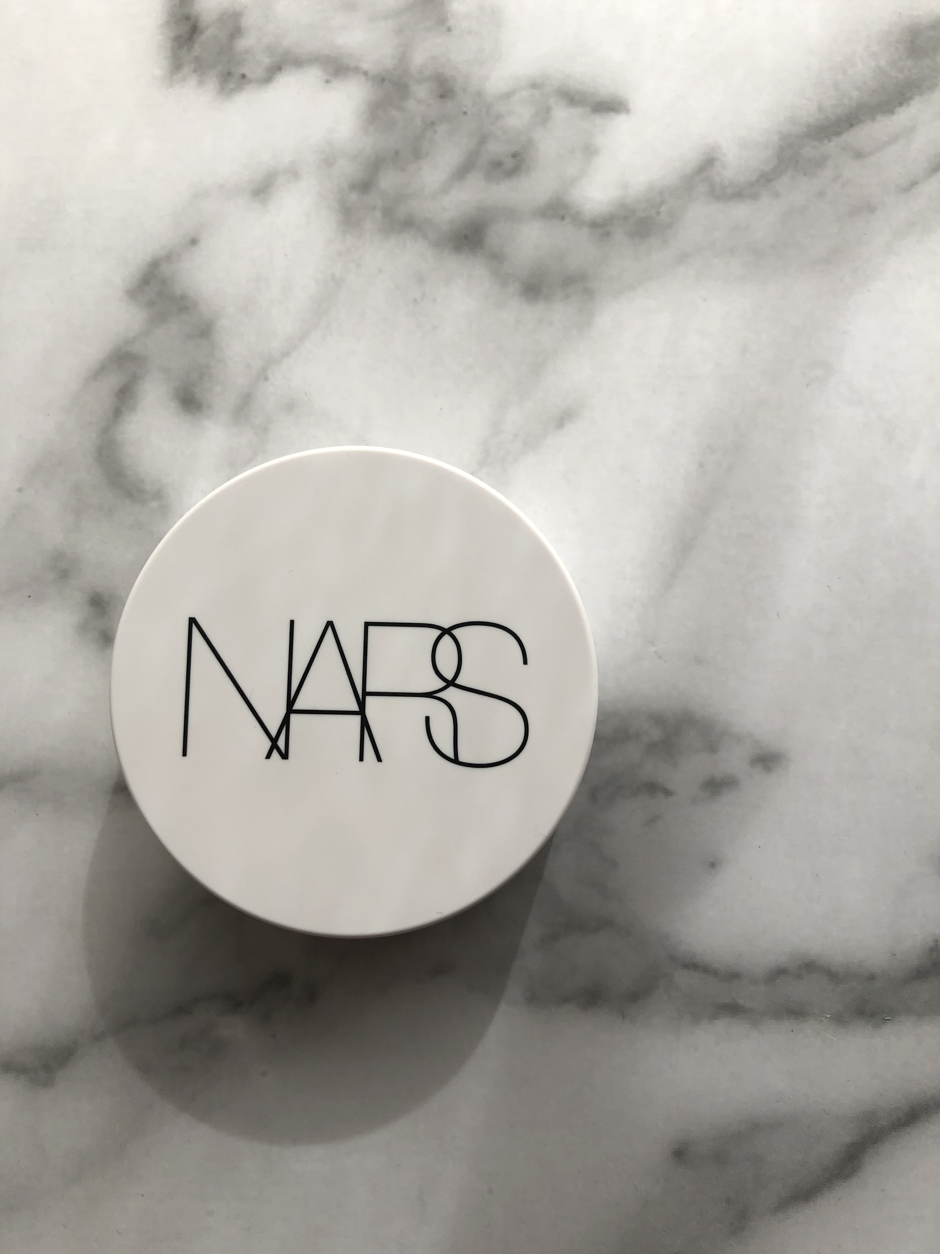 NARS ライトリフレクティング セラムクッション ファンデーション ティアドロップ クッションアプリケーター/NARS/クッションファンデーションを使ったクチコミ（1枚目）