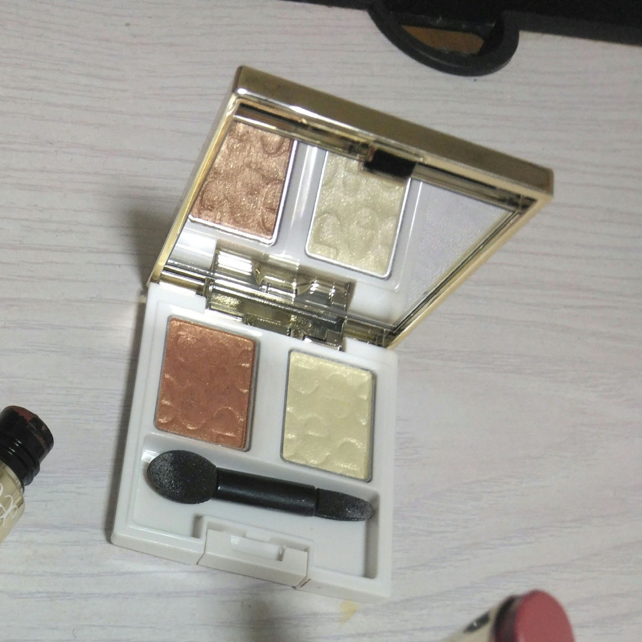 エレガンス エタンセル アルモニーアイズ 04/Elégance/アイシャドウパレットを使ったクチコミ（2枚目）