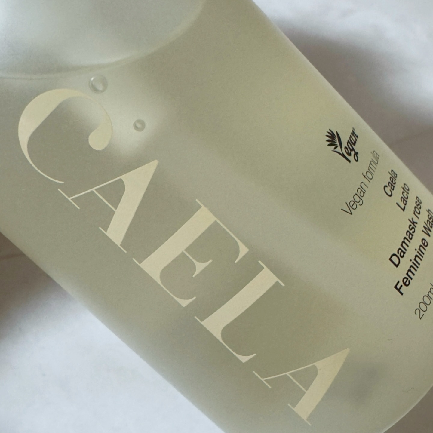 フェミニンウォッシュティッシュ/CAELA/ボディシートを使ったクチコミ（2枚目）