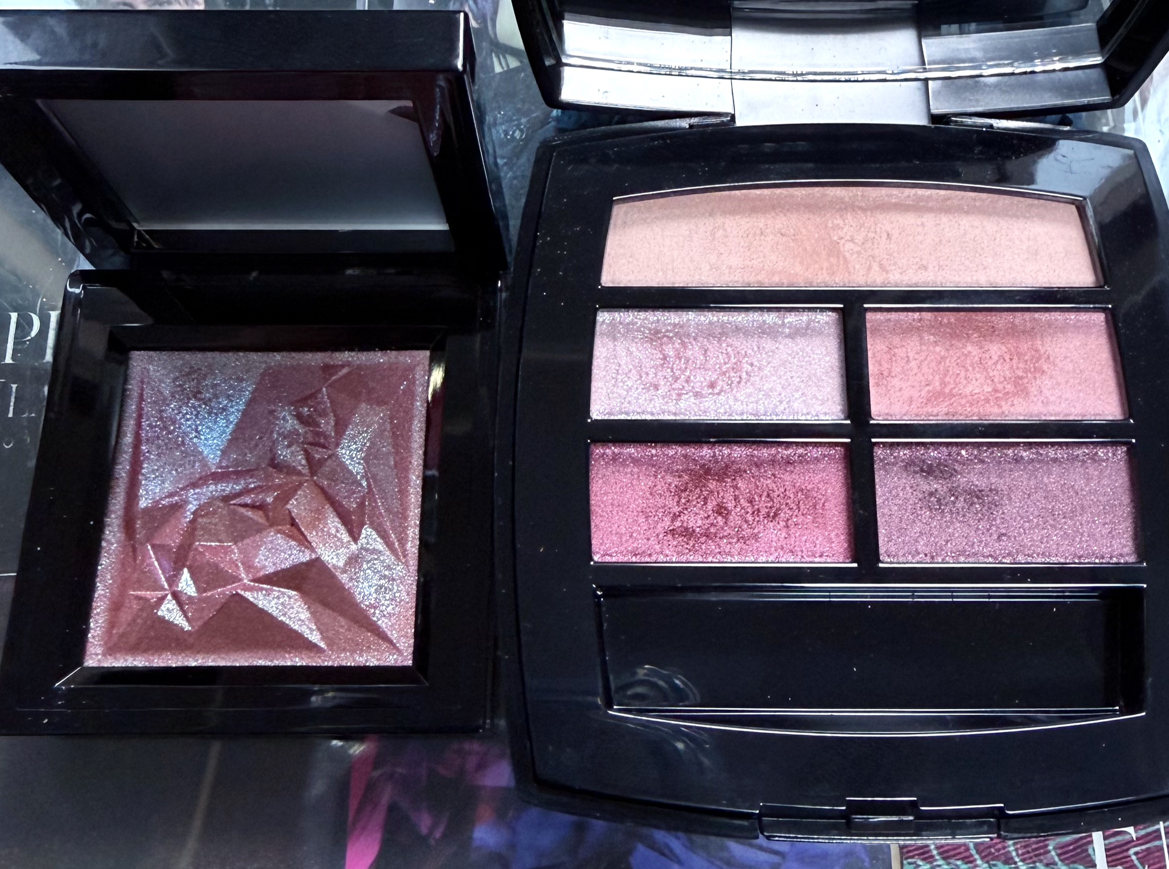 CHANEL・shu uemuraのパウダーアイシャドウを使った口コミ -アイメイク