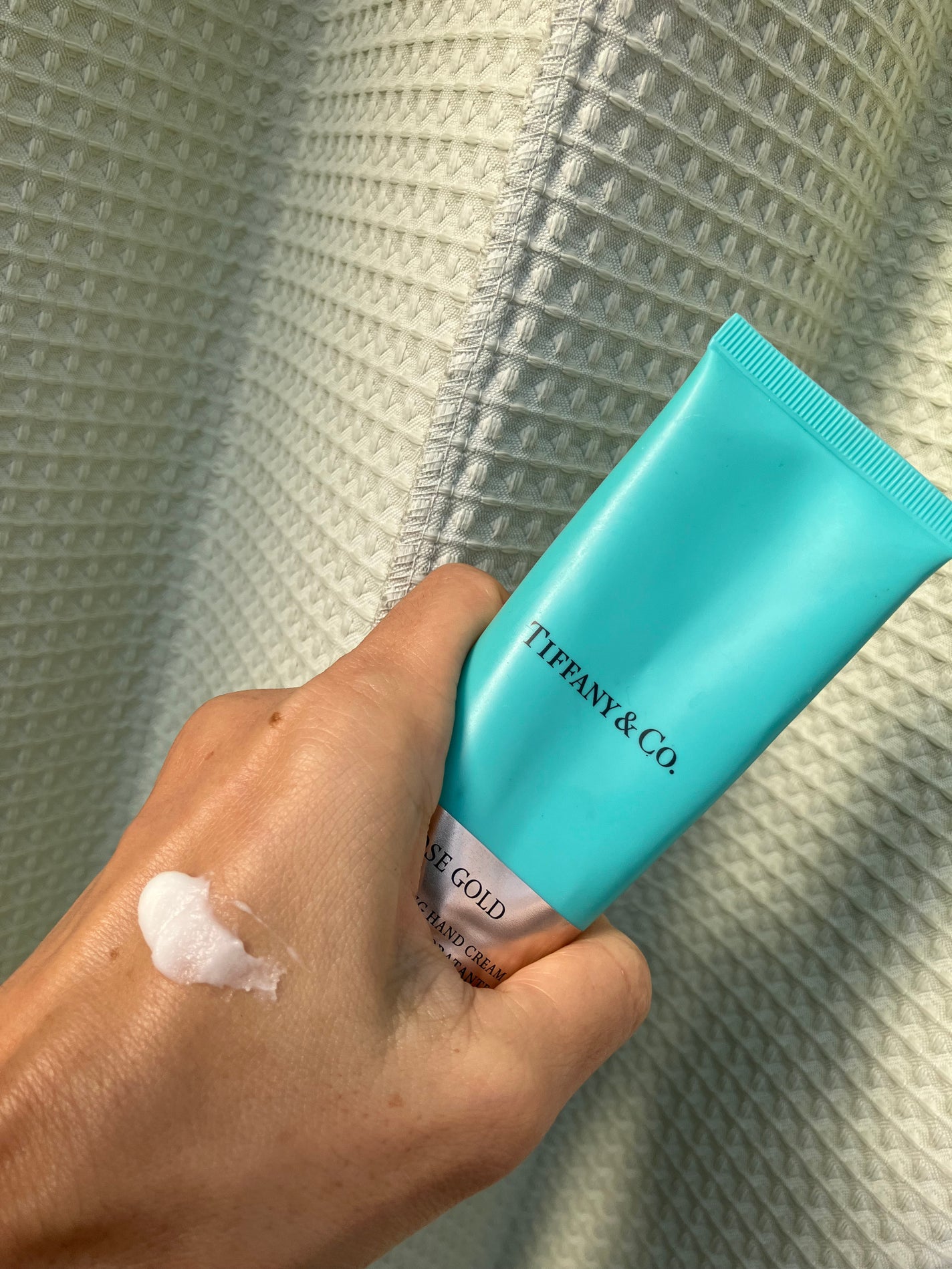 ティファニー ローズ ゴールド ハンドクリーム /TIFFANY&Co./ハンドクリームを使ったクチコミ(2枚目)