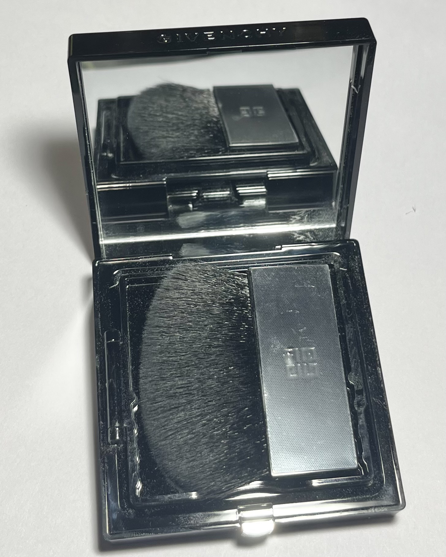 プリズム・リーブル・プレストパウダー/GIVENCHY/フェイスパウダーを使ったクチコミ（2枚目）