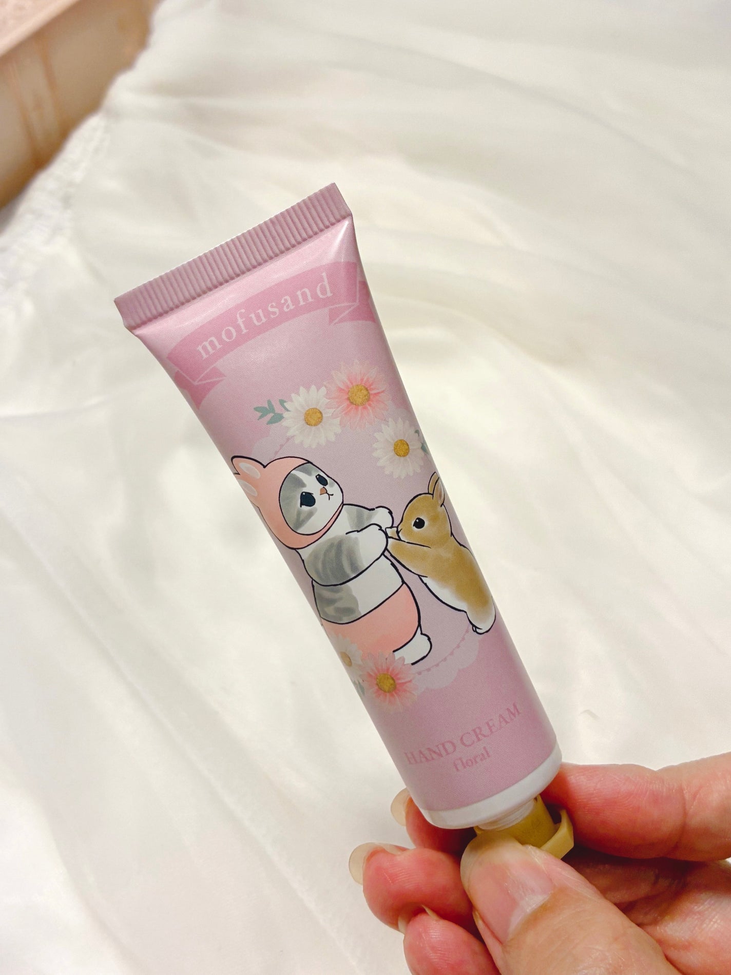 MDハンドクリーム<うさにゃん> フローラルの香り/SHOBIDO/ハンドクリームを使ったクチコミ(1枚目)