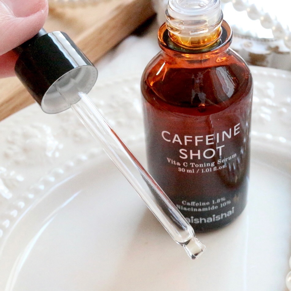 カフェインショット ビタC トーニングセラム/shaishaishai/美容液を使ったクチコミ（3枚目）