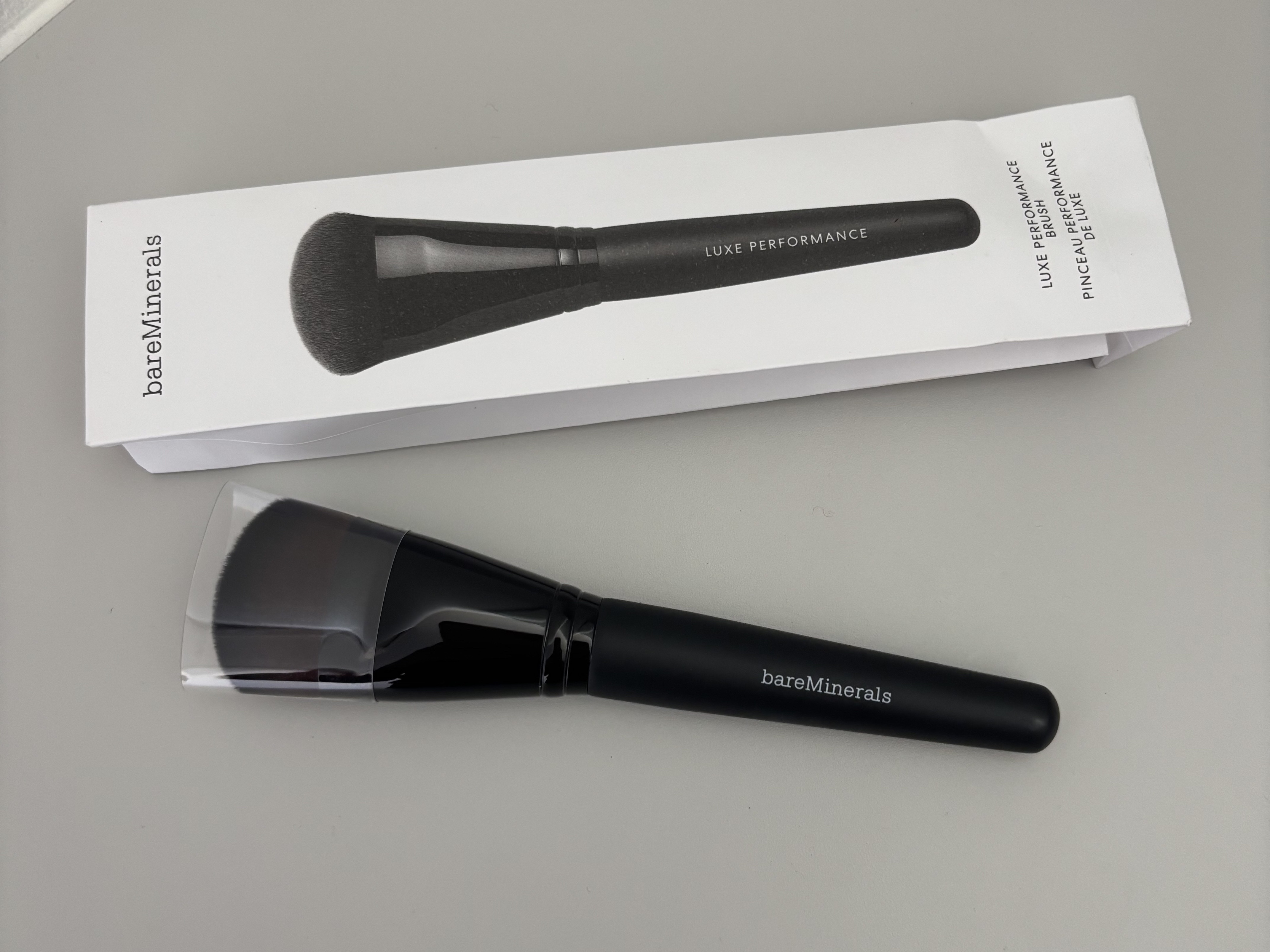 リュクス パフォーマンス ブラシ/bareMinerals/メイクブラシを使ったクチコミ（1枚目）