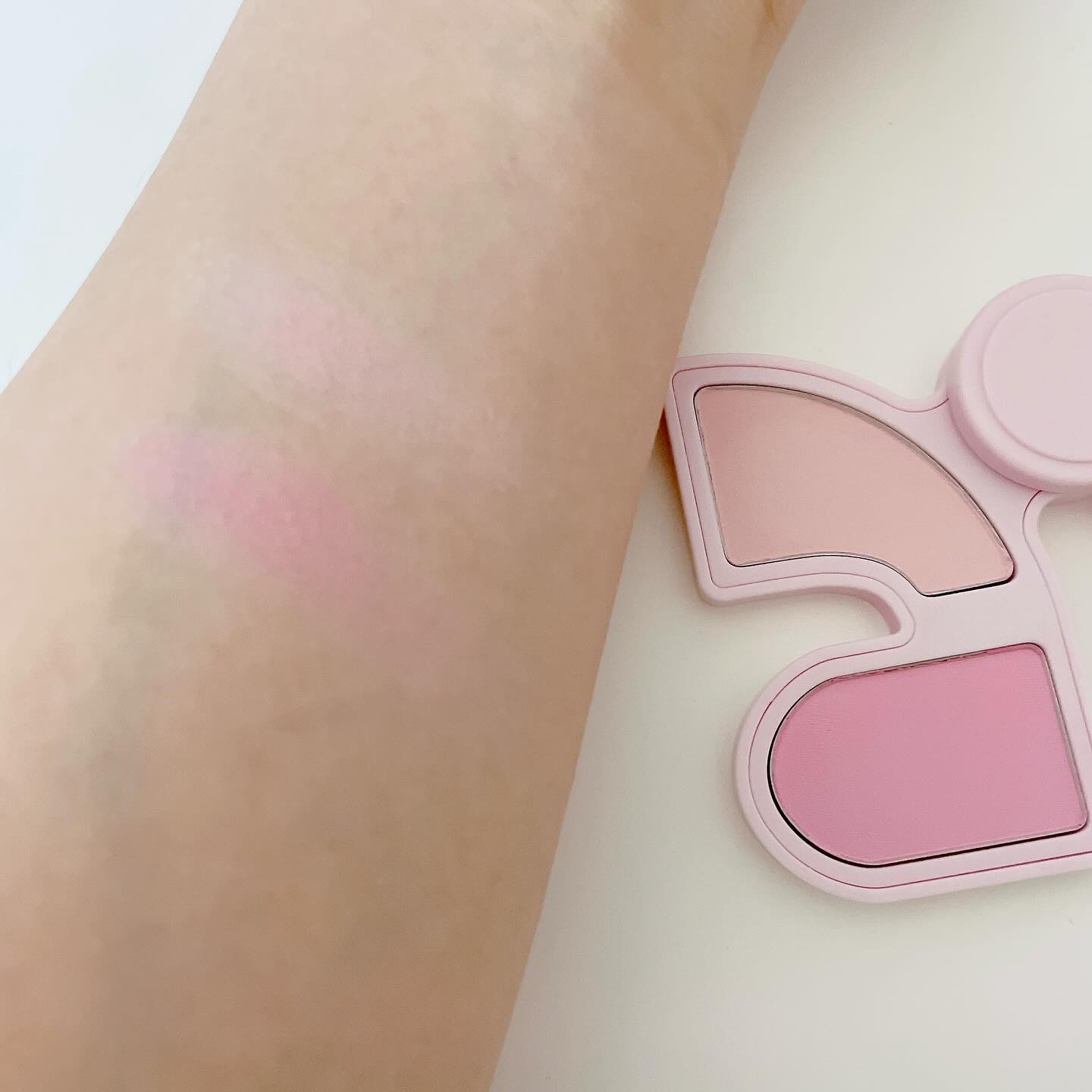 ウォーターグレーズリップティント/Rest & Recreation BEAUTY/リップティントを使ったクチコミ（3枚目）