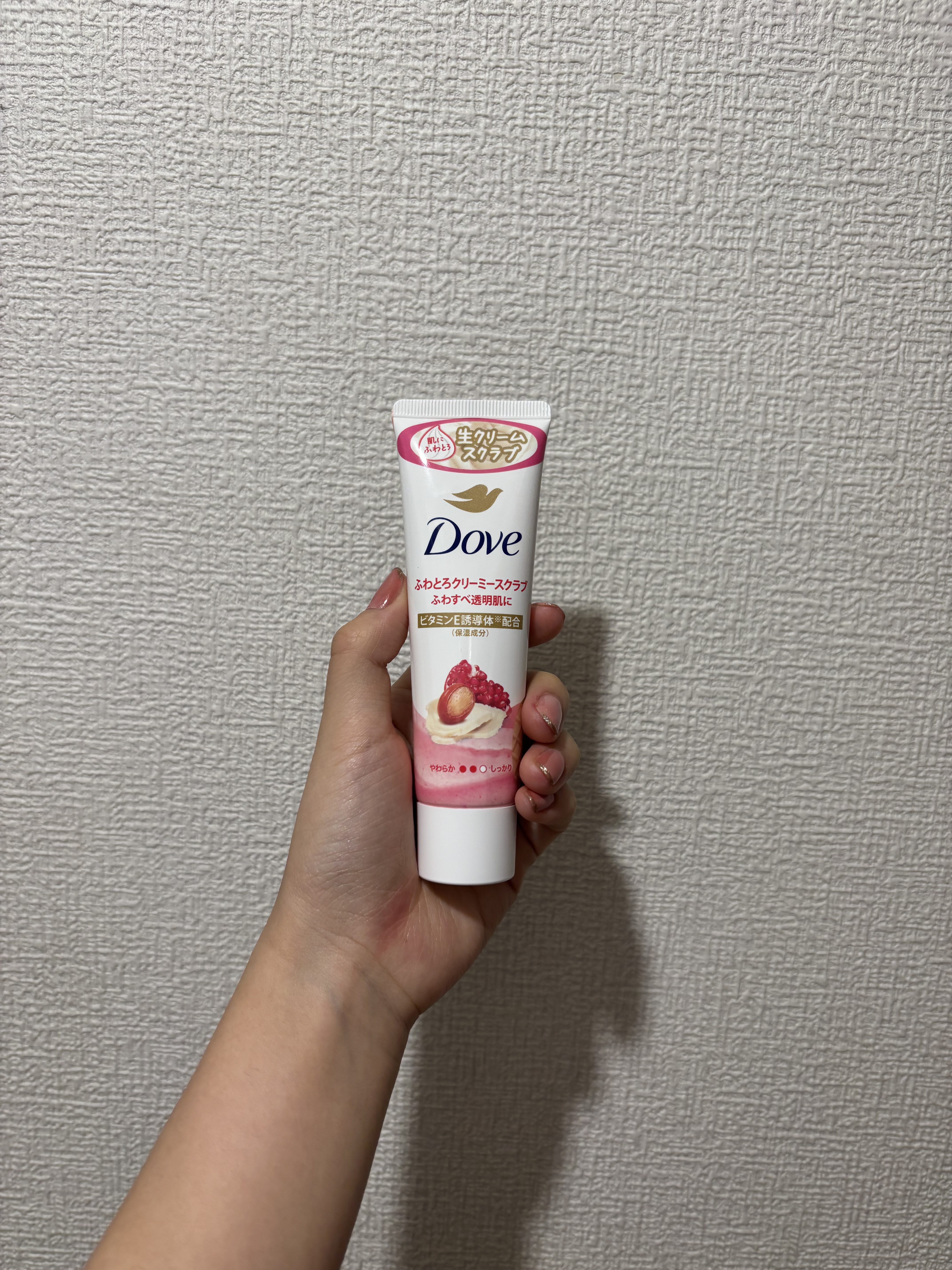 ダヴ ふわとろクリーミースクラブ ザクロ＆シアバター/ダヴ/ボディスクラブを使ったクチコミ（3枚目）
