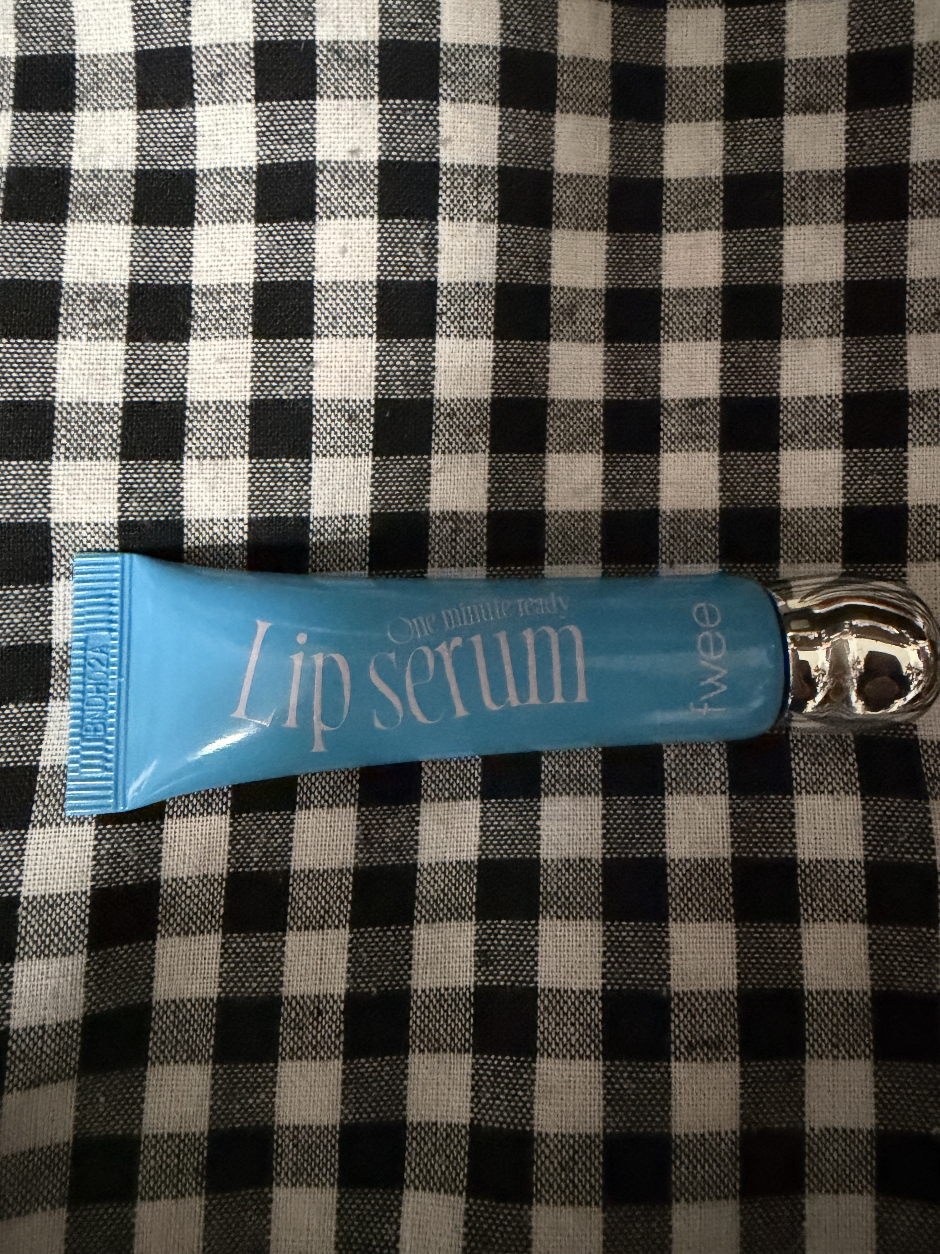 ✼••┈┈••✼••┈┈••✼••┈┈••✼••┈┈••✼
fwee
フィー ワンミニッツレディ リップセラム
✼••┈┈••✼••┈┈••✼••┈┈••✼••┈┈••✼
ブラーリップにしたい時に頼れるアイテム。
ささーっと仕込むだけでその