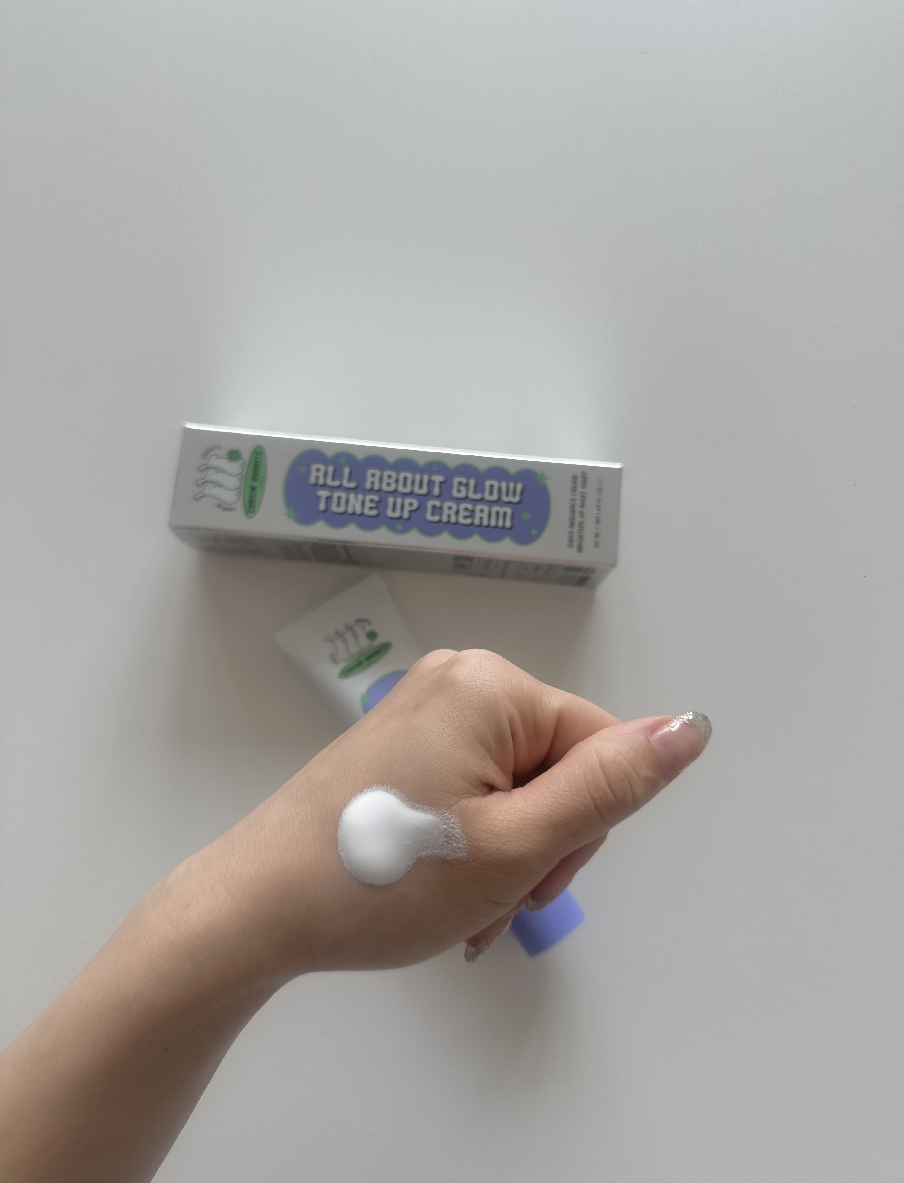 オールアバウトグロウトーンアップクリーム/CHASIN'RABBITS/化粧下地を使ったクチコミ（2枚目）