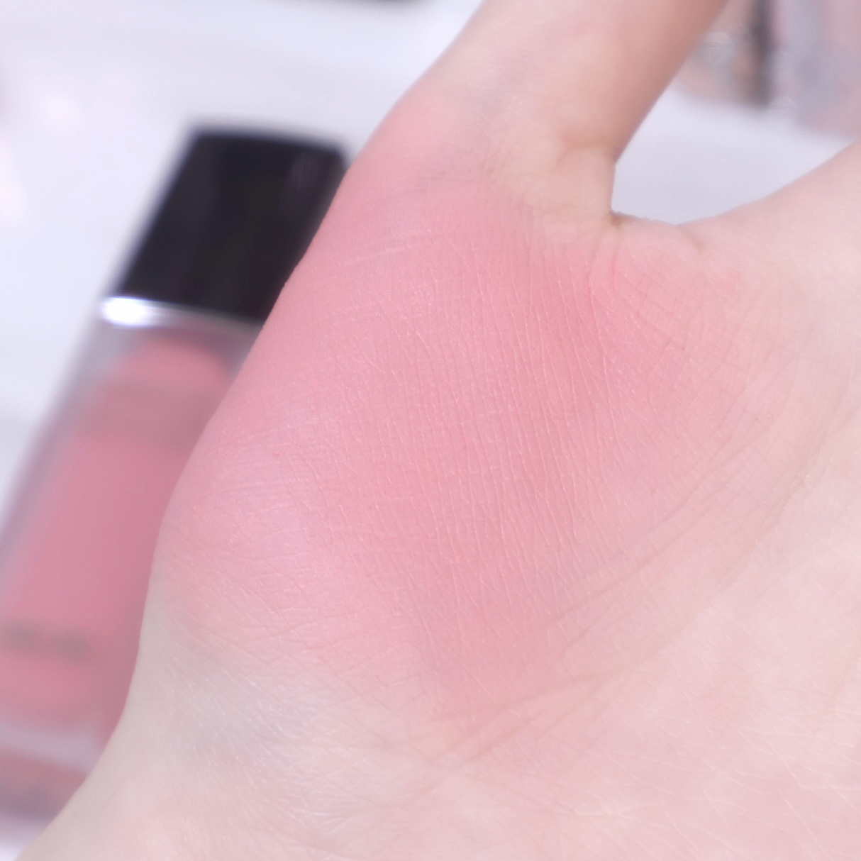 ふわふわぽわピンクほっぺ作れちゃう♡