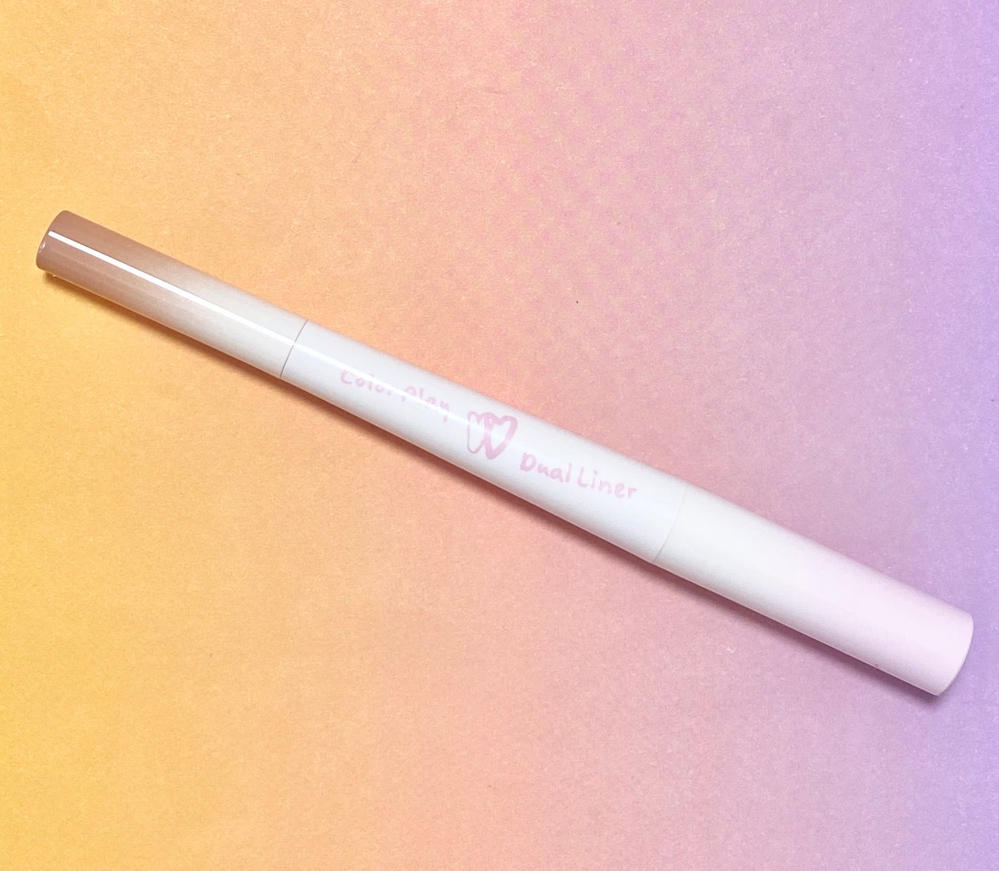 カラープレイデュアルライナー/2aN/スティックアイシャドウを使ったクチコミ(2枚目)