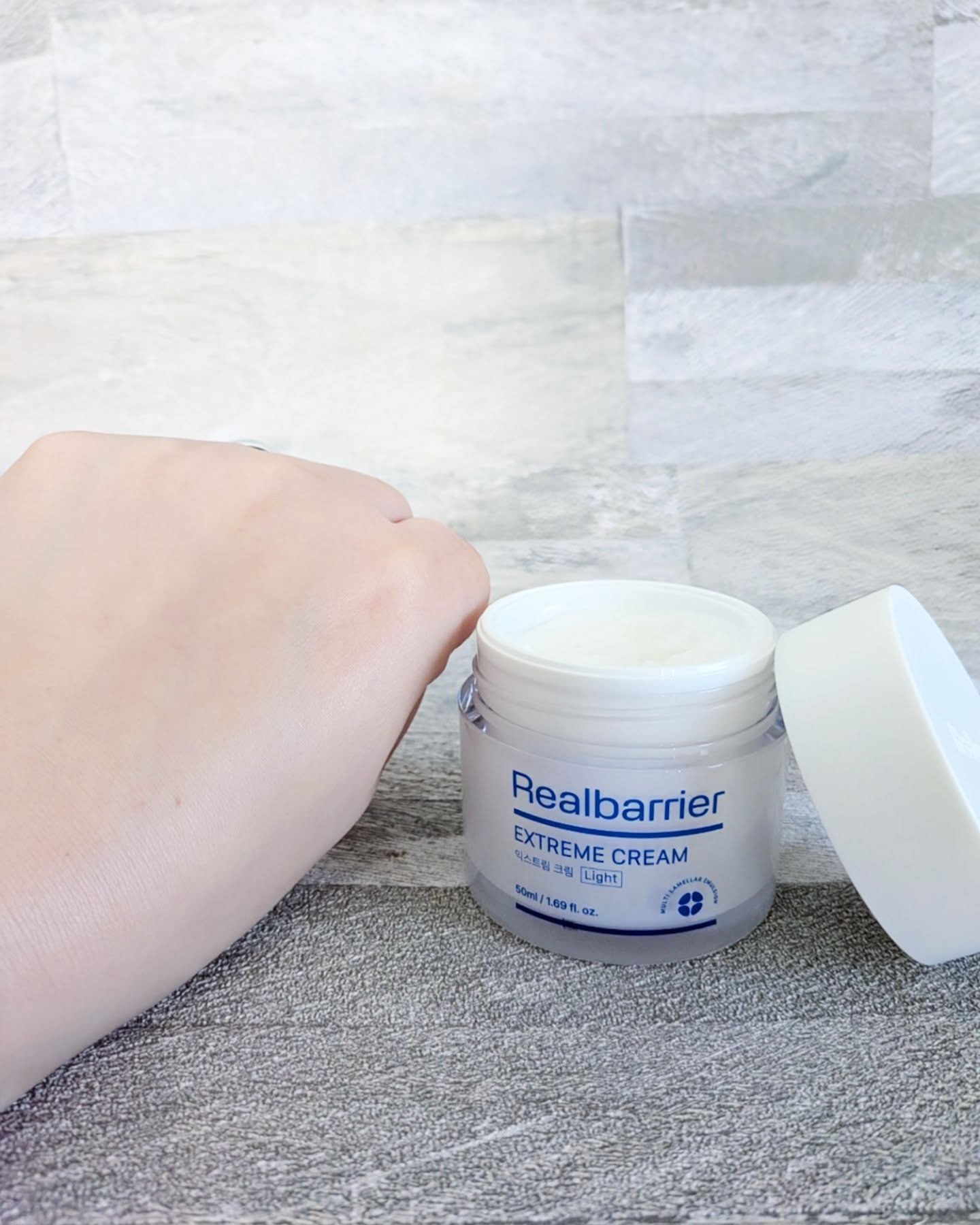 Real Barrier リアルバリア エクストリームクリーム ライトのクチコミ「リアルバリア様より🍀
@realbarrier_jp_official
@realbarrie.....」（3枚目）