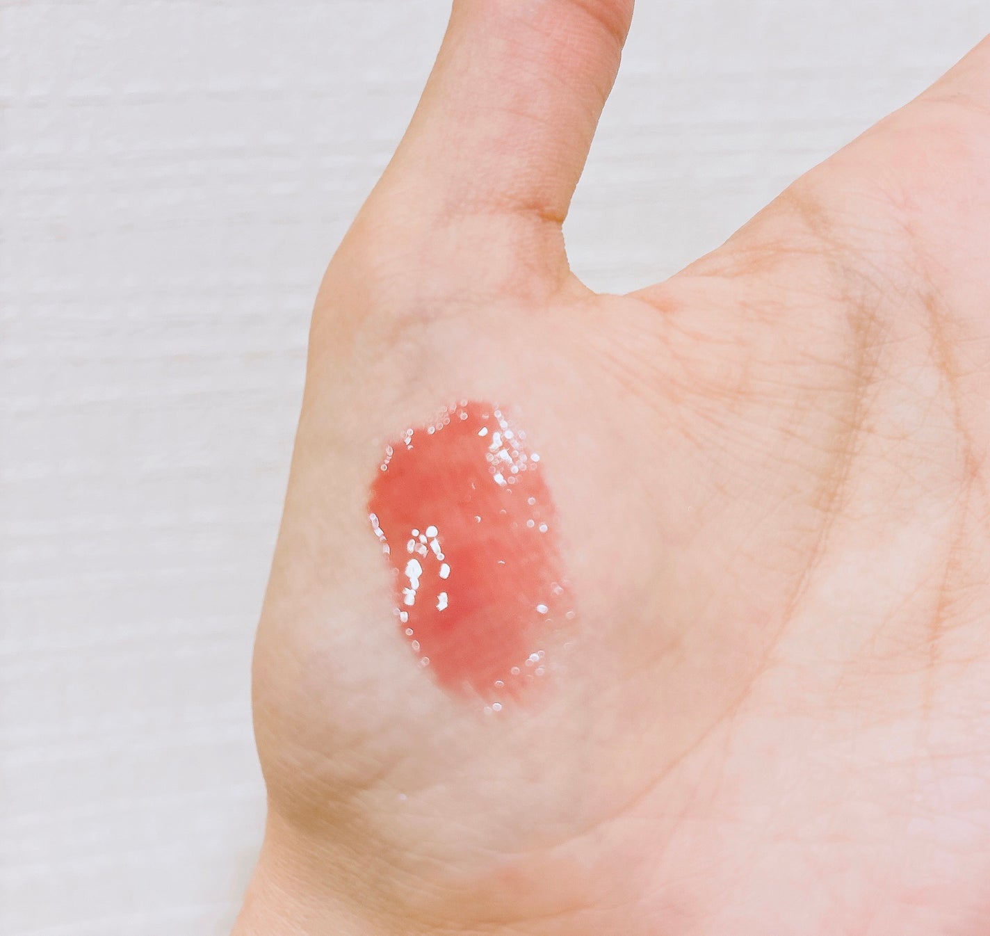 フィー 3Dボリューミンググロス/fwee/リップグロスを使ったクチコミ(2枚目)