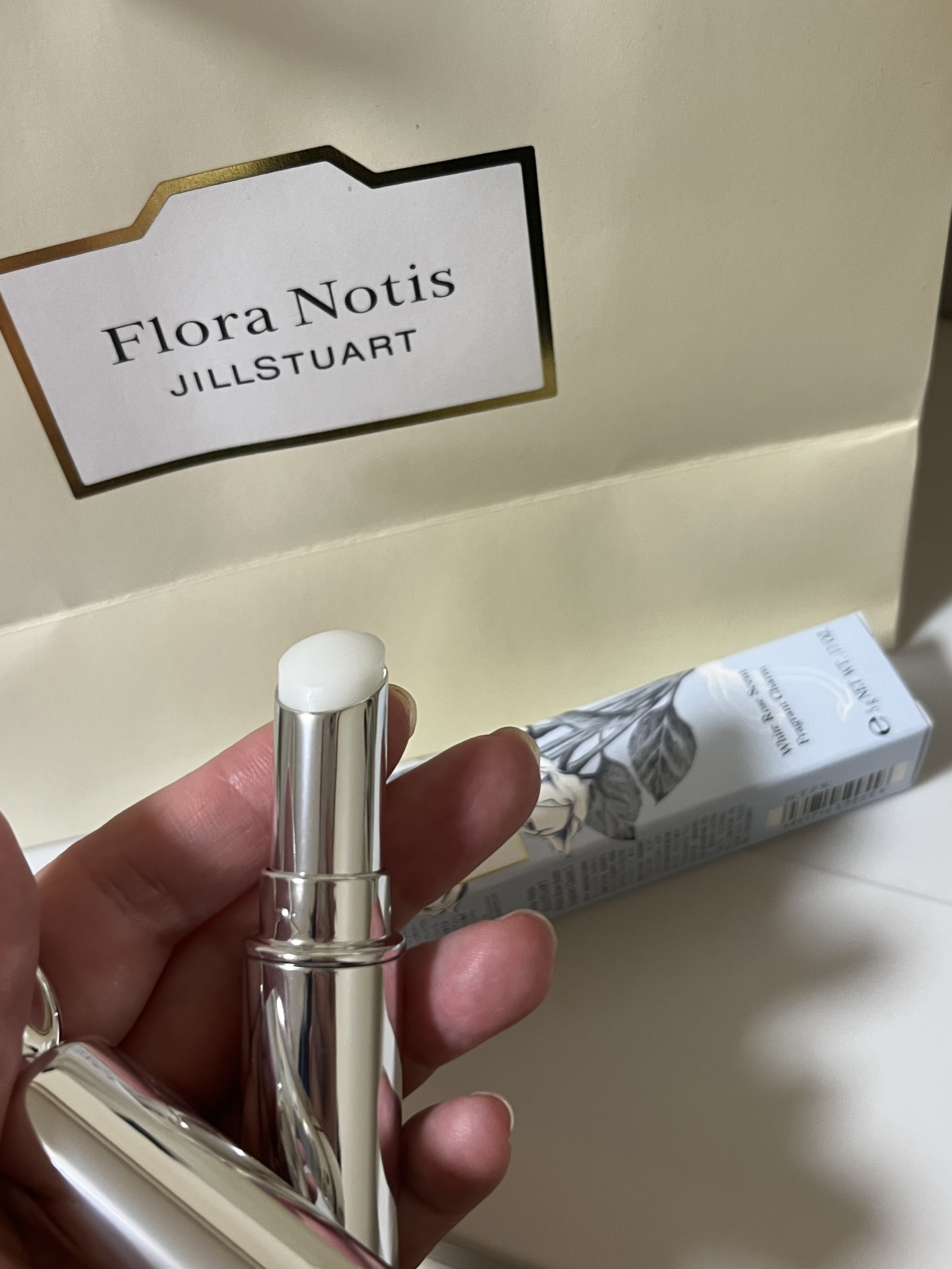 フローラノーティス ジルスチュアート ホワイトローズ フレグラントチャーム L/Flora Notis JILL STUART/練り香水を使ったクチコミ（3枚目）
