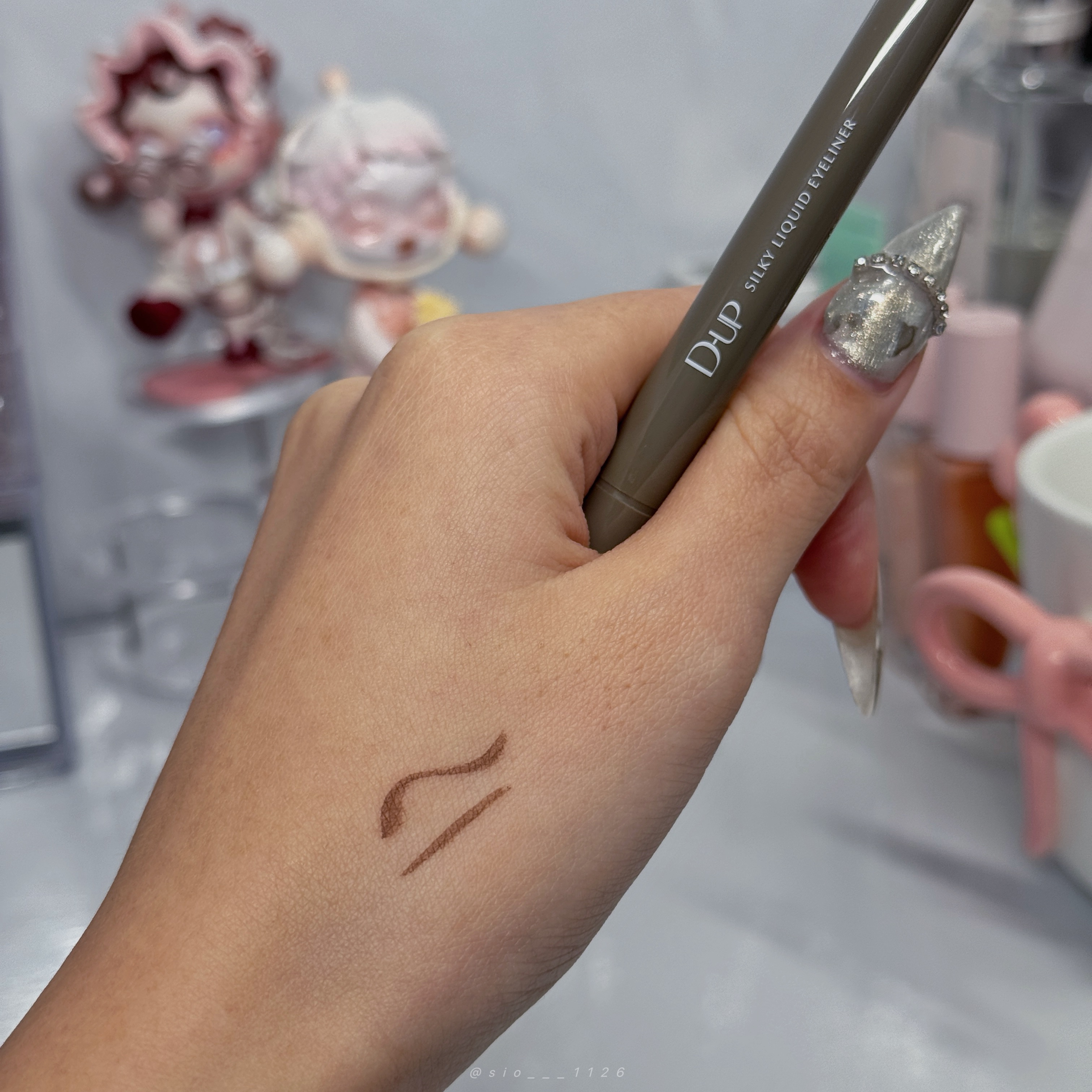 シルキーリキッドアイライナーWP/D-UP/リキッドアイライナーを使ったクチコミ（3枚目）