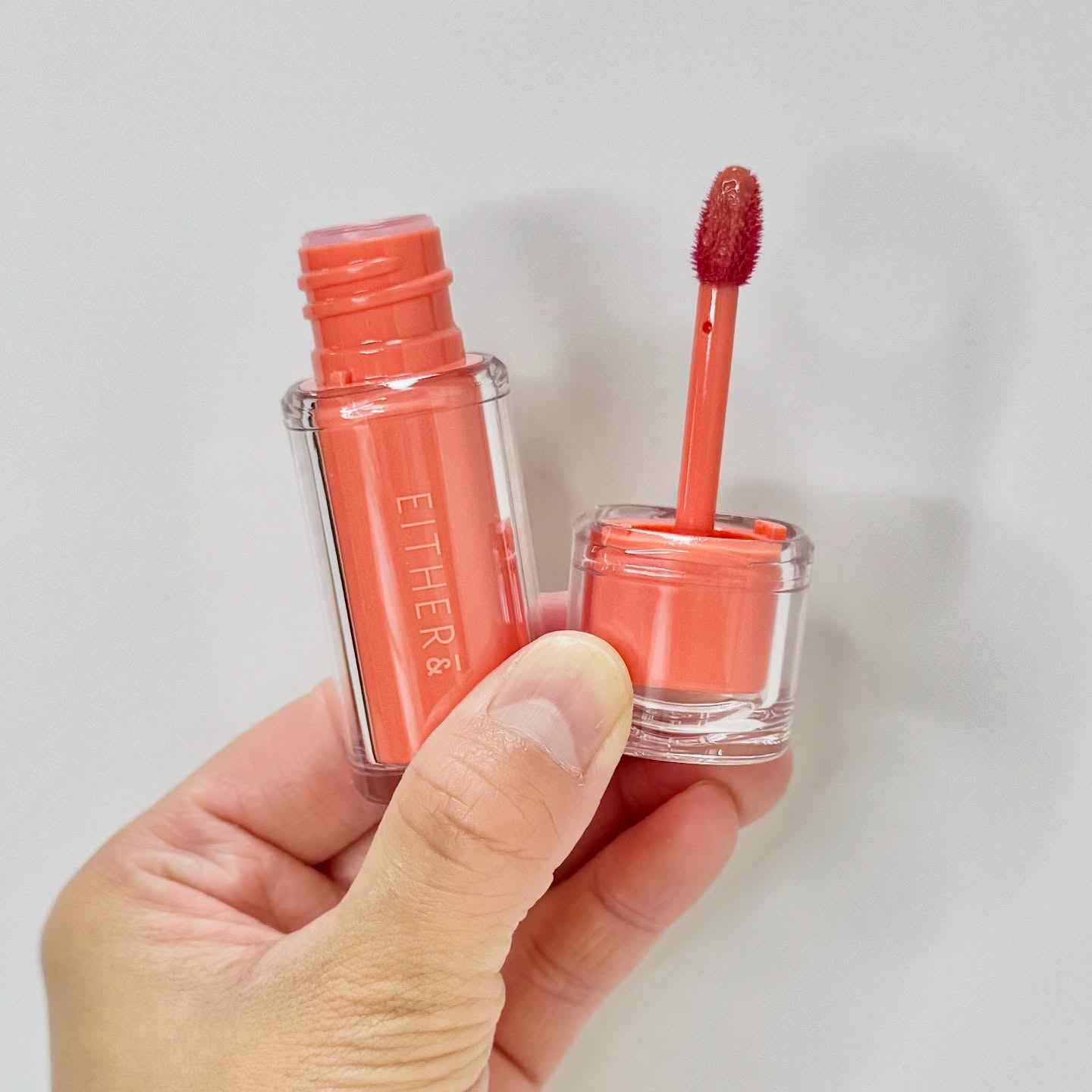 Dewy Syrup Tint/EITHER＆/口紅を使ったクチコミ（3枚目）