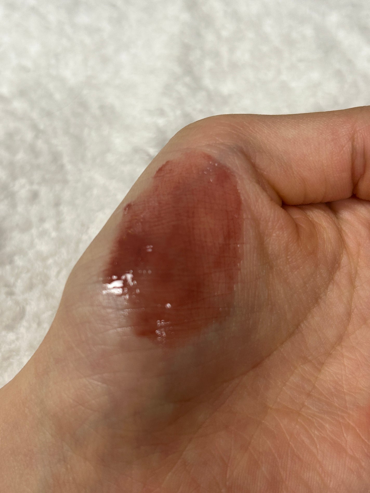 グラッシーボムティント/&nd by rom&nd/リップティントを使ったクチコミ(2枚目)