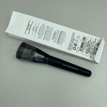 リュクス パフォーマンス ブラシ/bareMinerals/メイクブラシを使ったクチコミ(4枚目)