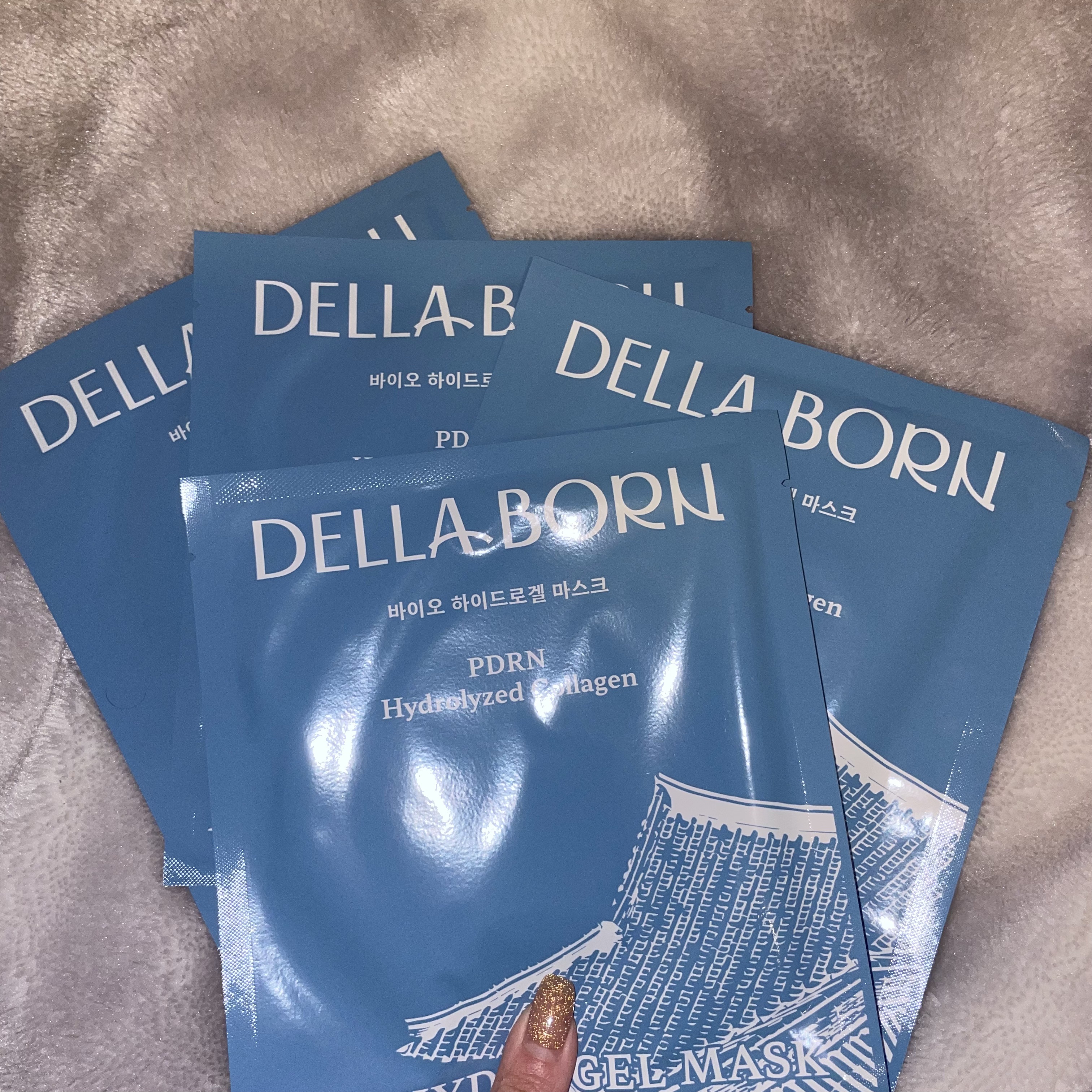 dellabornロータスピールマスク
dellaborn様より　プレゼントキャンペーンでいただきました♡

プルンプルンのマスクが特徴的だった！

個人的には可もなく不可もなく、、という感じでした🫧

継続して使ってみたら効果でるかな？