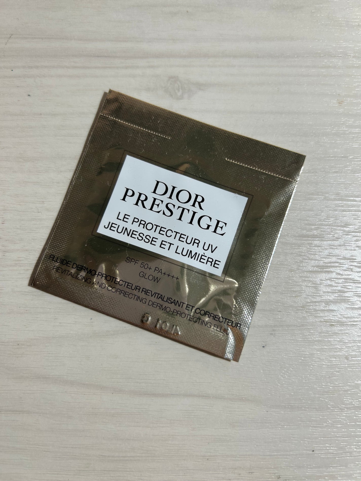 プレステージ ル フルイド タン ドゥ ローズ/Dior/リキッドファンデーションを使ったクチコミ(1枚目)