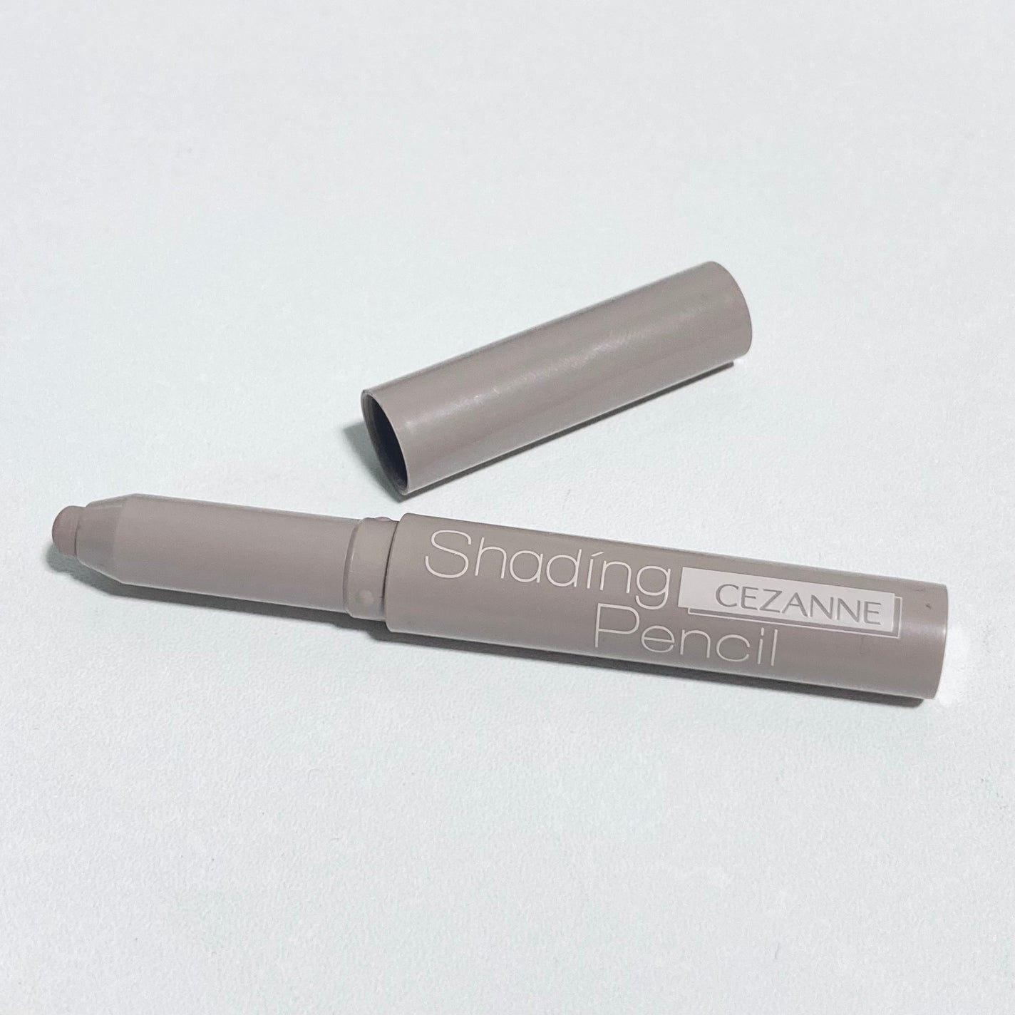 シェーディングペンシル/CEZANNE/ハイライト・シェーディングを使ったクチコミ(1枚目)