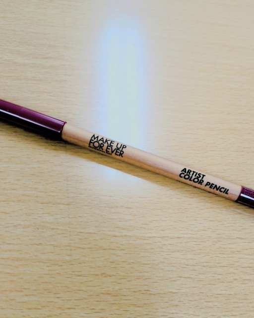 MAKE UP FOR EVER アーティストカラーペンシルのクチコミ「どうもゆなラズベリーです🫐
今回の紹介はMAKE UP FOR EVERアーティストカラーペン.....」（1枚目）