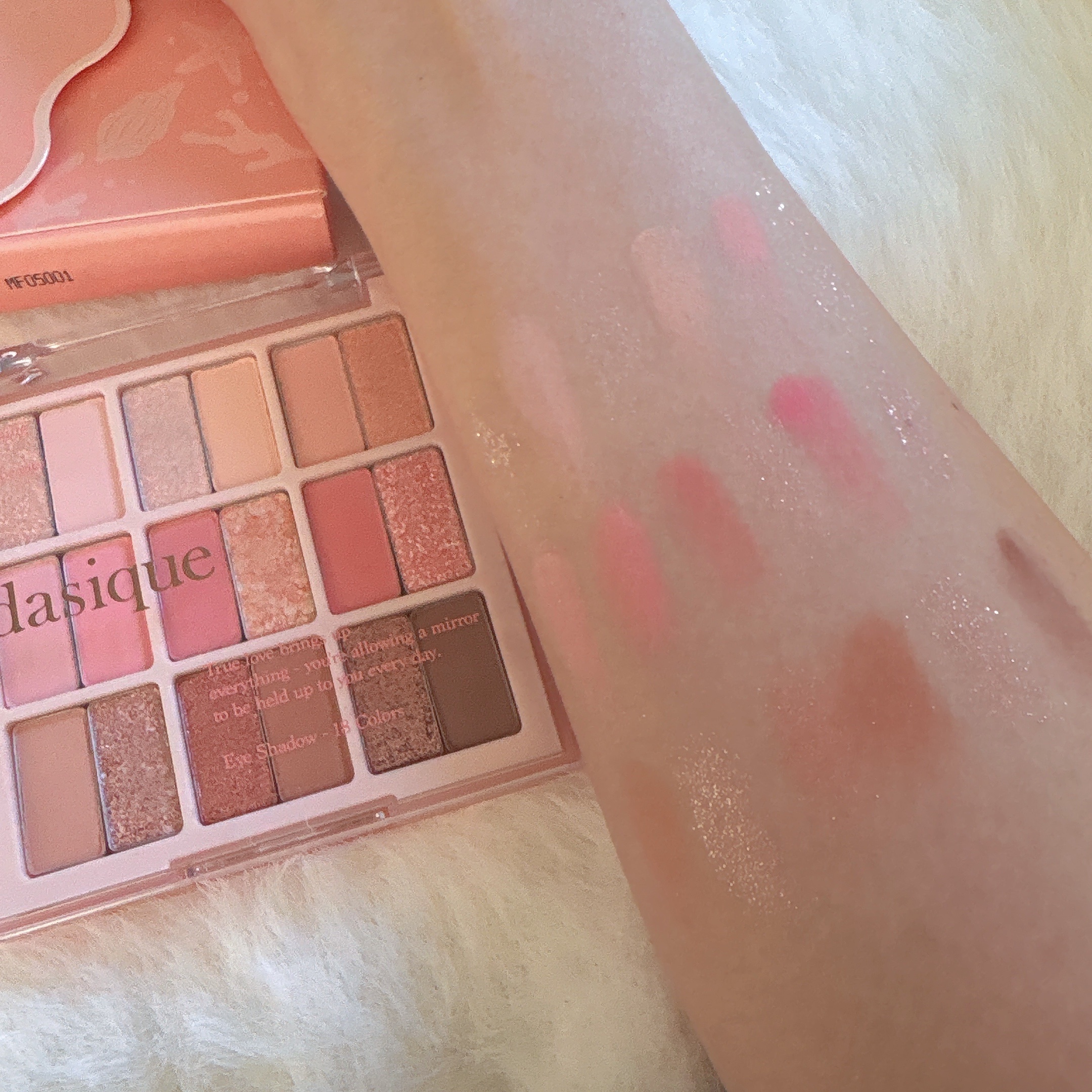 シャドウパレット 23 サマーコーラル/dasique/アイシャドウパレットを使ったクチコミ（2枚目）