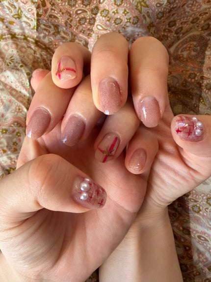 #セルフネイル,#セルフジェルネイル,#ジェルネイル,#秋ネイル,#冬ネイル,#ニュアンスネイル,#ガーリーネイル,#大人可愛いネイル,#パールネイル,#リボンネイル,#チェックネイル,#ツイードネイル,#ラメネイル,#シアーネイル,#ピンクネイル,#ベージュネイルのネイルデザイン