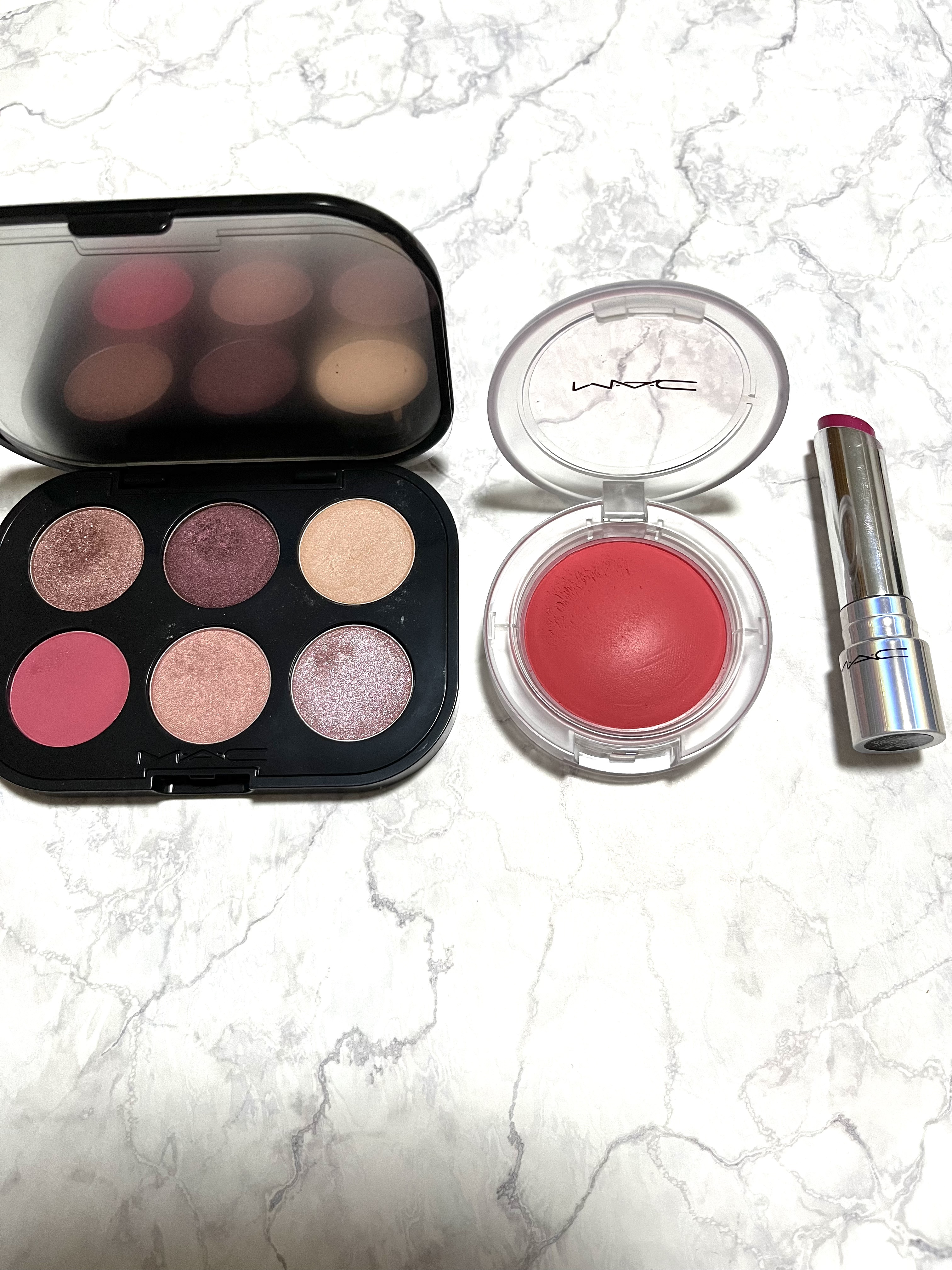 グロープレイ クッショニー ブラッシュ ヒート インデックス/M・A・C/ジェル・クリームチークを使ったクチコミ（1枚目）