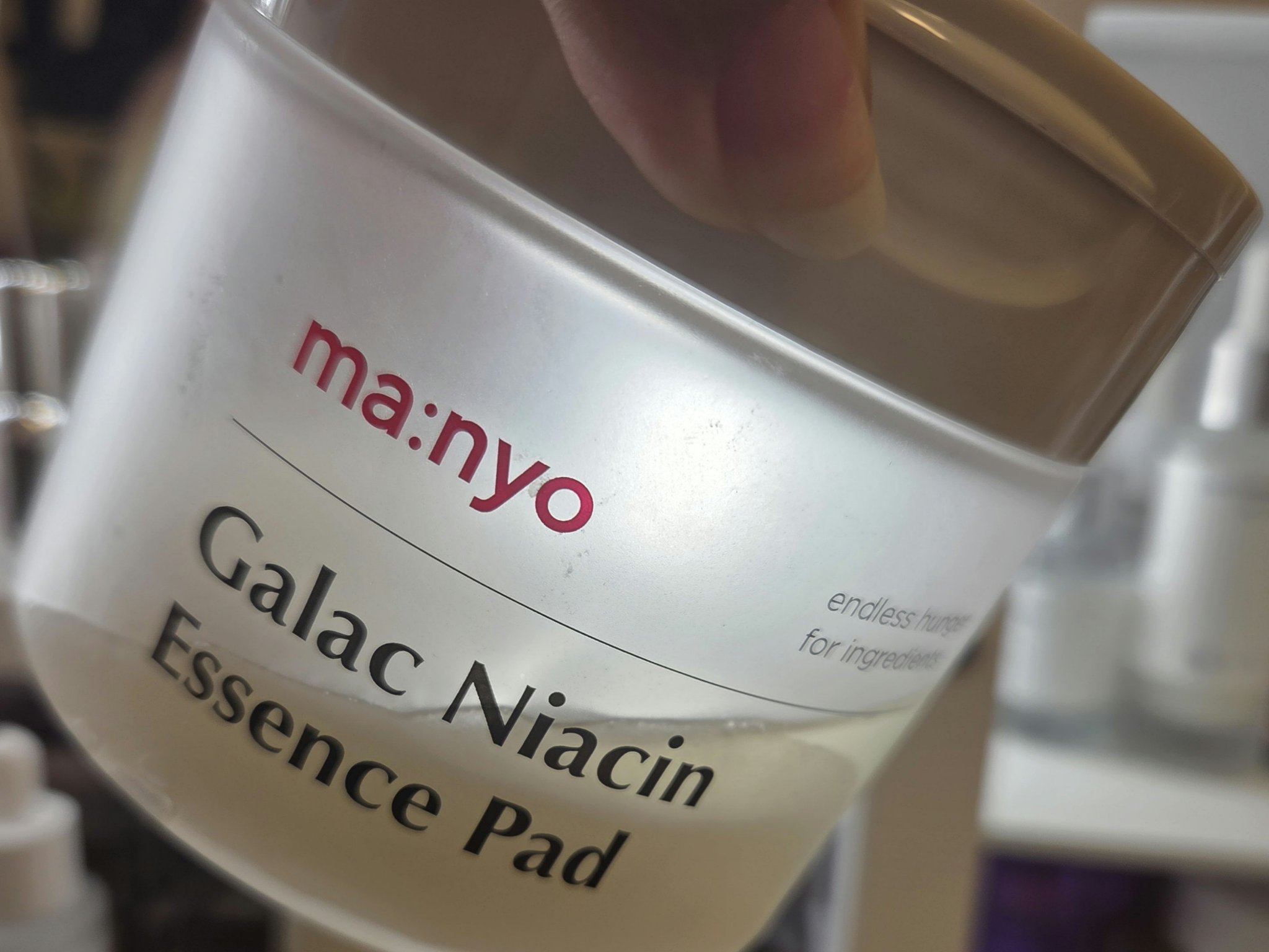 ガラクナイアシンエッセンスパット/manyo/美容液を使ったクチコミ（2枚目）