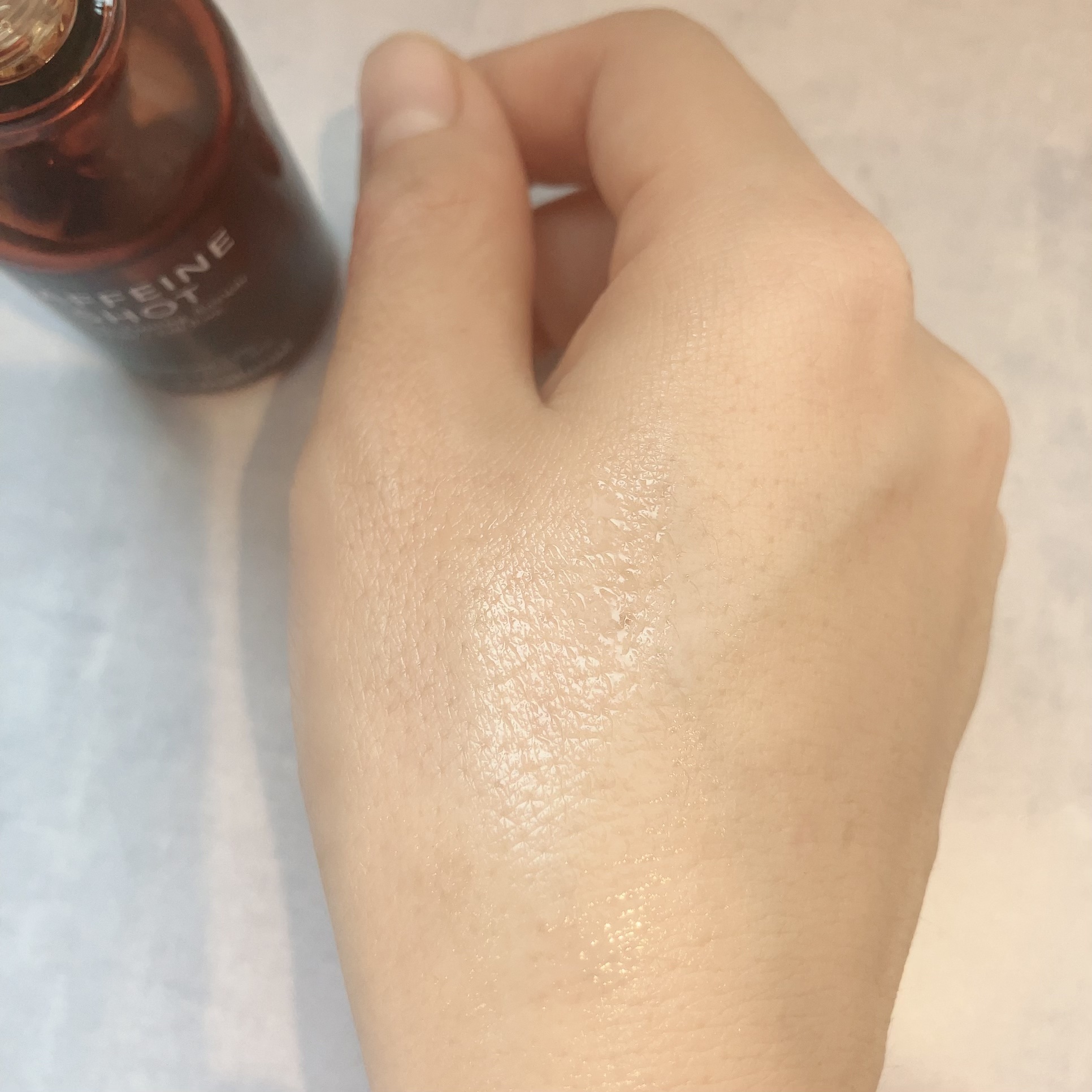 カフェインショット ビタC トーニングセラム/shaishaishai/美容液を使ったクチコミ（3枚目）