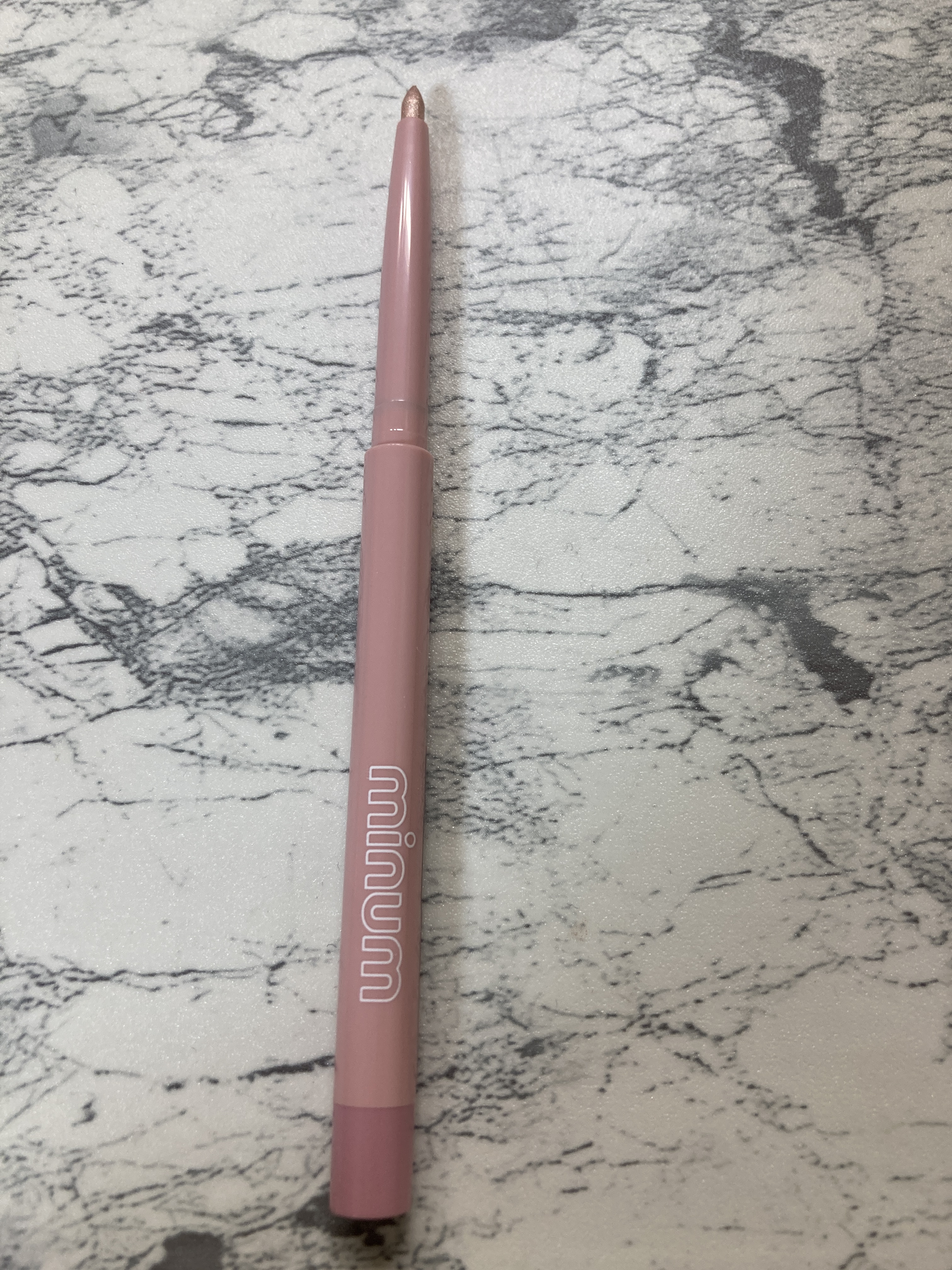 ミニュム メルティ涙袋ライナー 01 シャイニーベージュ/minum/ペンシルアイライナーを使ったクチコミ（2枚目）