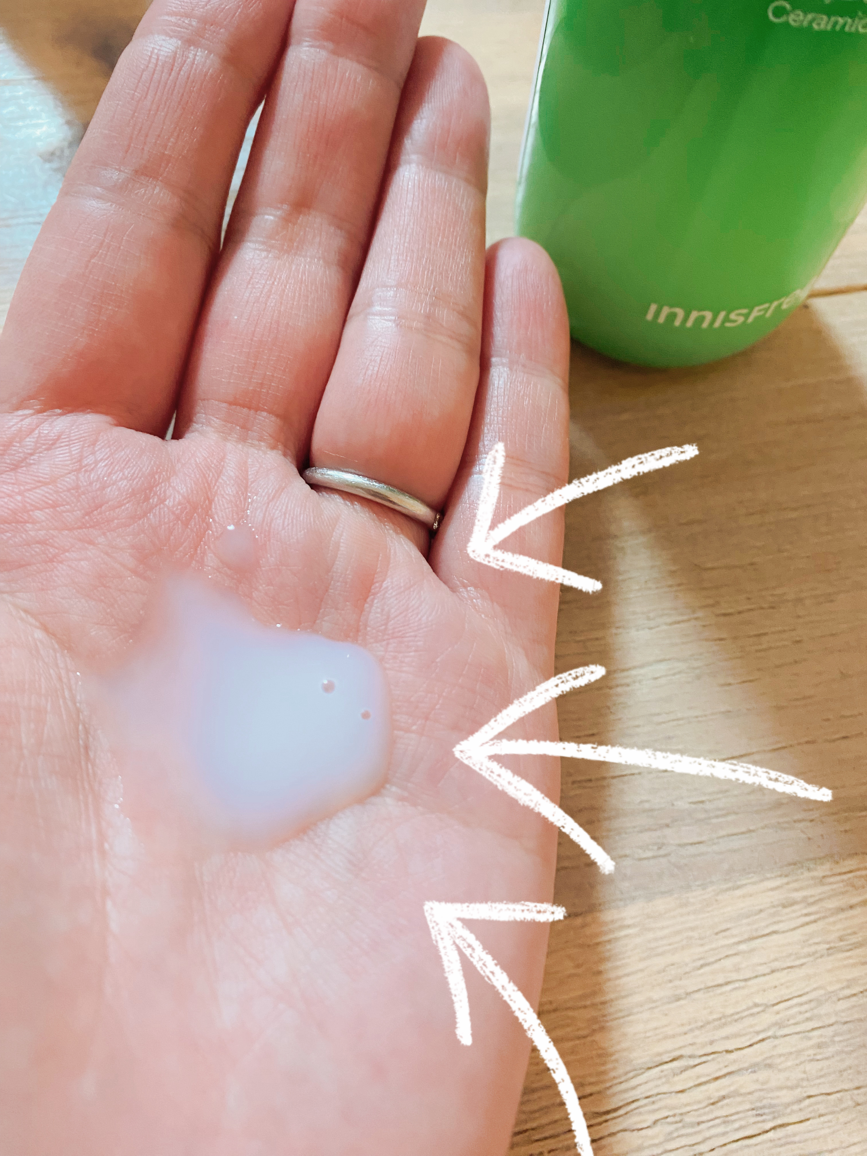 グリーンティー セラミド ミルク エッセンストナー/innisfree/化粧水を使ったクチコミ（2枚目）