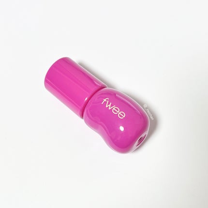 フィー 3Dボリューミンググロス B05 カラント 70%/fwee/リップグロスの画像