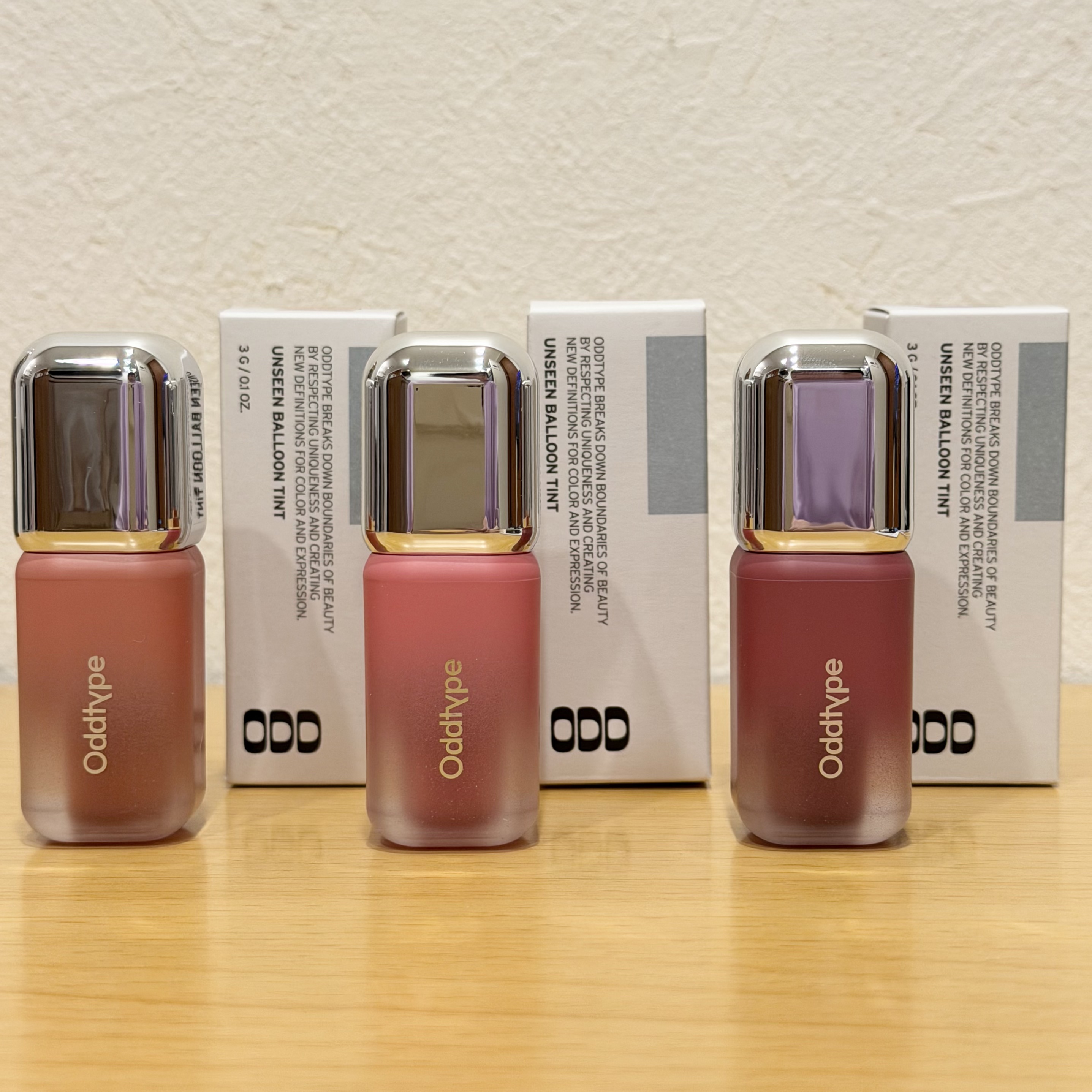 ┈┈┈┈┈┈┈┈┈┈

Oddtype 

アンシーンバルーンティント

┈┈┈┈┈┈┈┈┈┈

最強ボリュームとツヤ感！
モテ感抜群のニュートラルカラー🥺♡

最近よく見かける筆タイプのティント！

ブラシはふわふわとしていてなめらかに