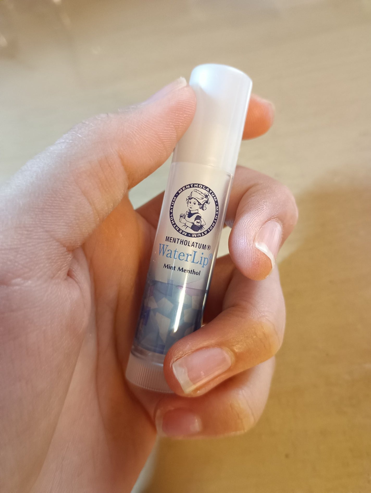 さよフォロバ100^^ on LIPS 「【使った商品】 ウォーターリップ【色味】 ミントは、ミントの匂..」(5枚目)