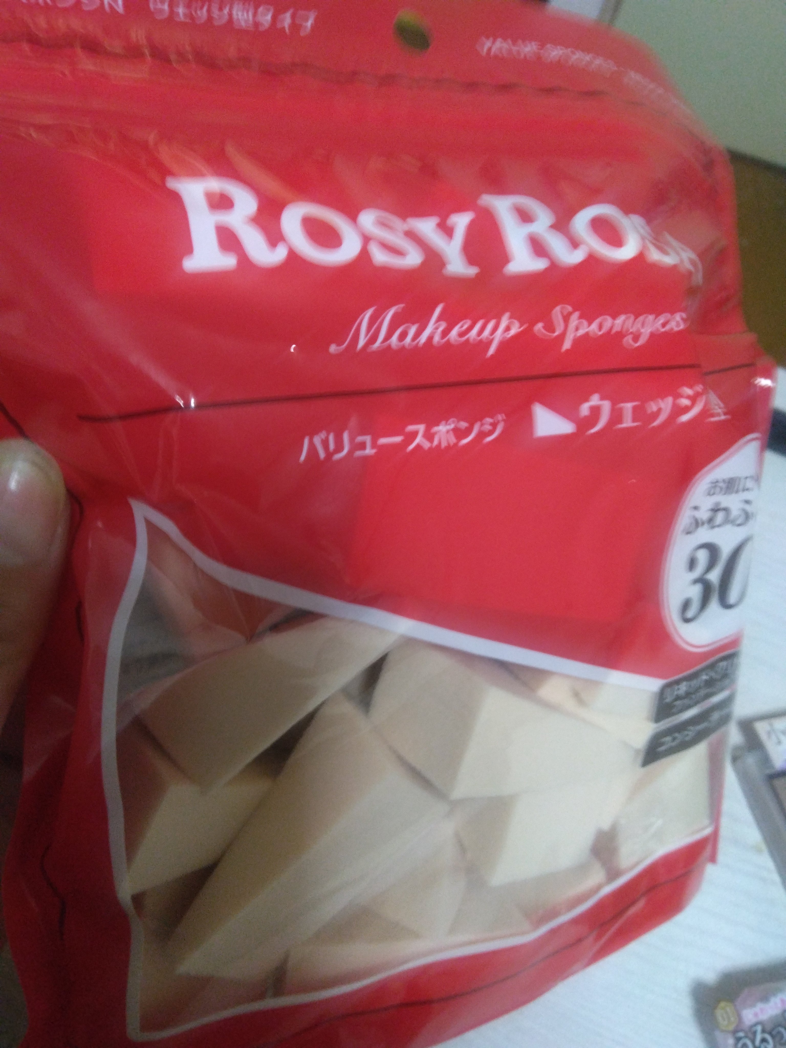 バリュースポンジN ウェッジ型タイプ 30P/ロージーローザ/パフ・スポンジを使ったクチコミ（2枚目）